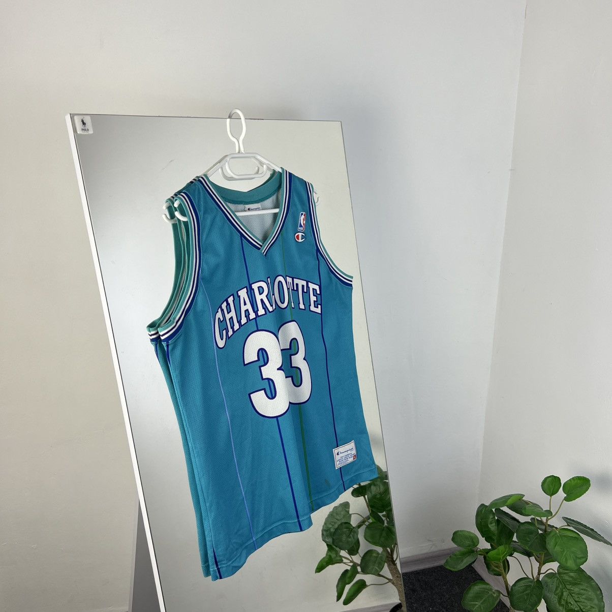 Champion 1992/93 Champion NBA Charlotte Hornets #33 Mourning Jersey Size US XL / EU 56 / 4 - 1 Thumbnail