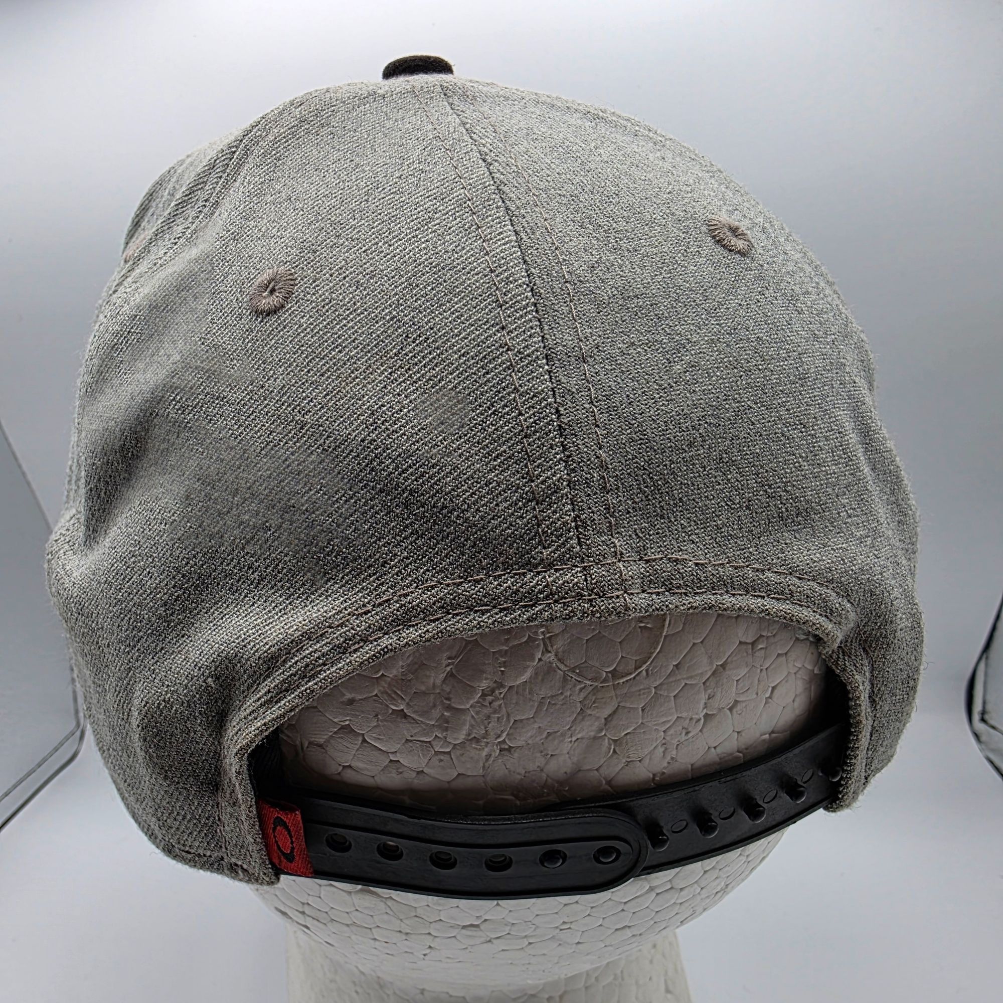 Oakley Oakley Since 1975 New Era 9Fifty Snapback Hat Gray Black Adj Size ONE SIZE - 3 Thumbnail