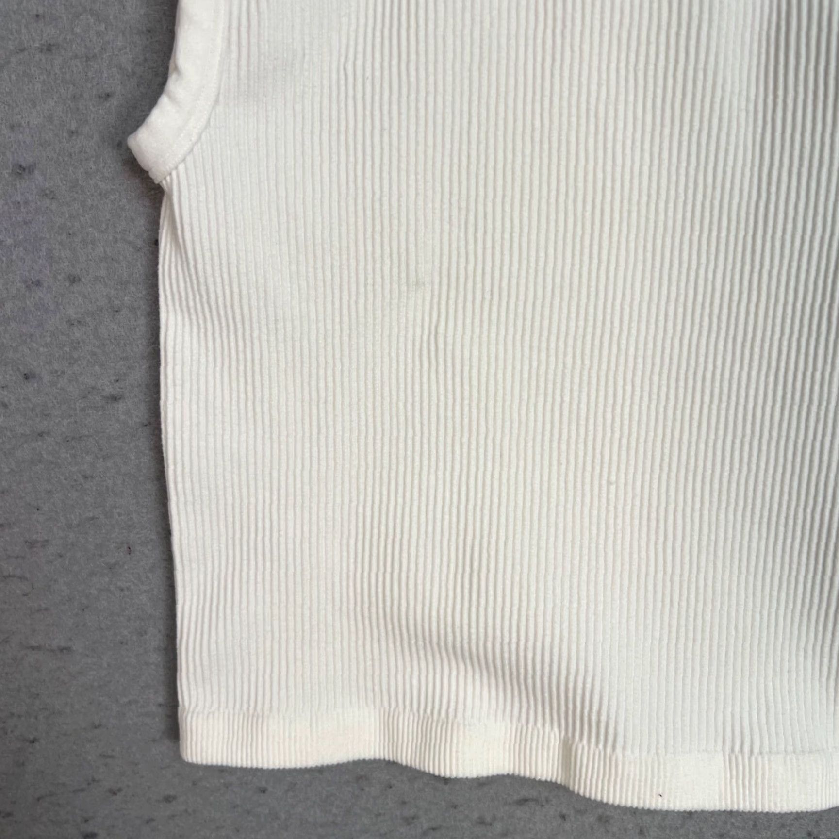 Vintage Sunday Best Tank Womens XS White Sleeveless Seamless Cropped Cotton Elastane Shirt? Size XS / US 0-2 / IT 36-38 - 6 Thumbnail