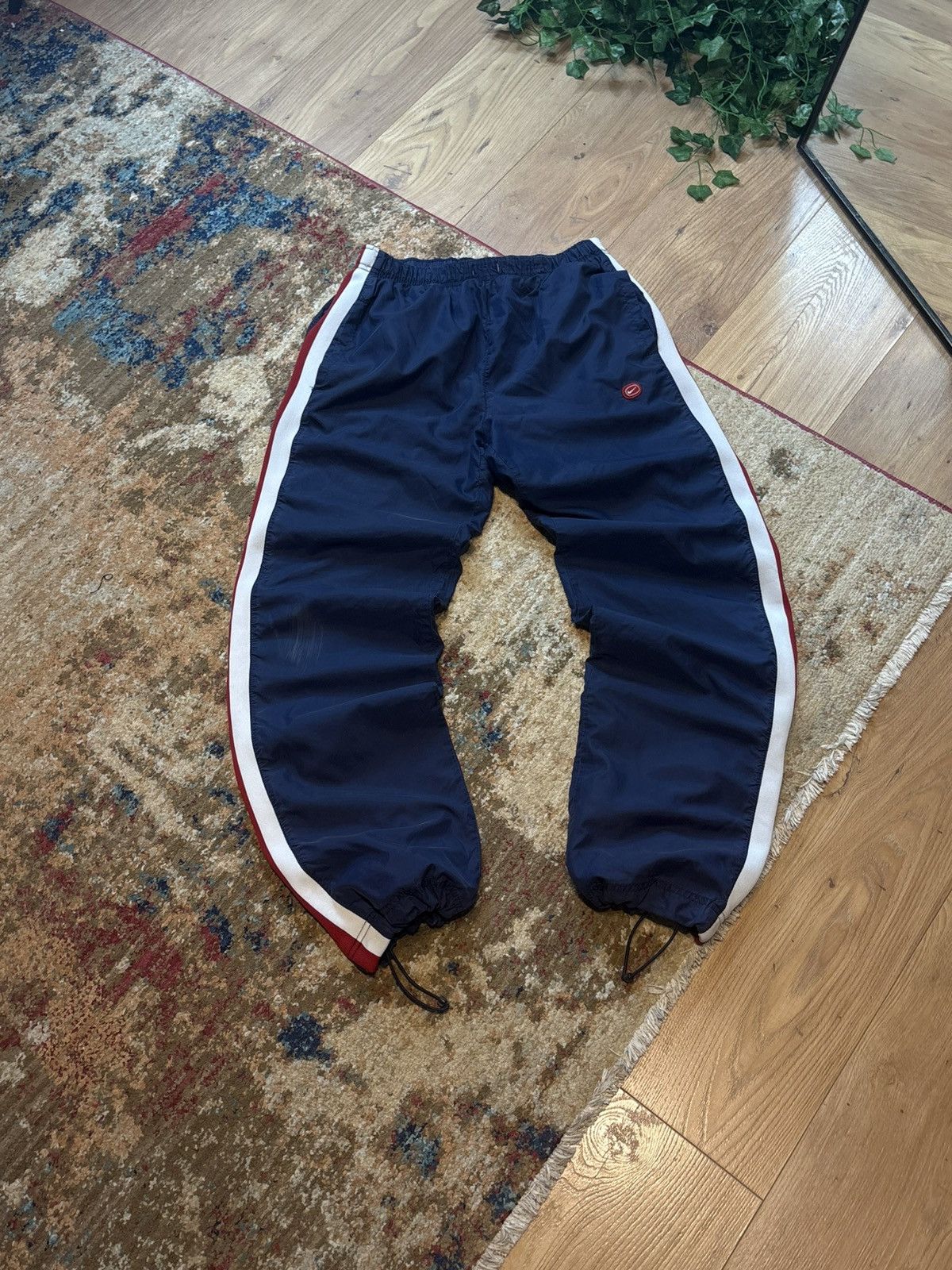 Nike 00s Nike Vintage Retro Oversized Track Pants Swoosh Logo Size US 33 - 2 Thumbnail
