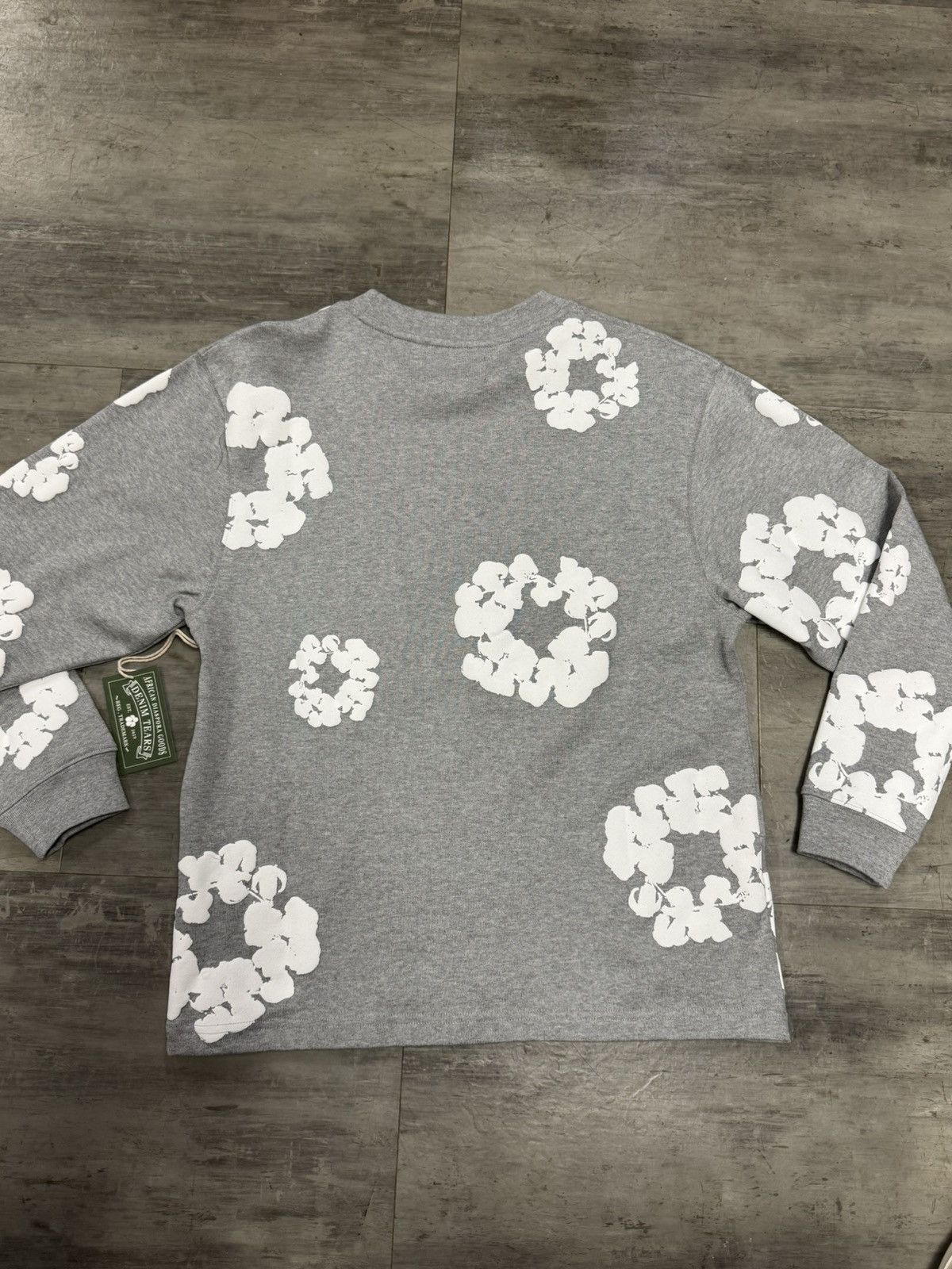 DENIM TEARS Denim Tears Grey Long Sleeve Shirt size xl Size US XL / EU 56 / 4 - 8 Thumbnail