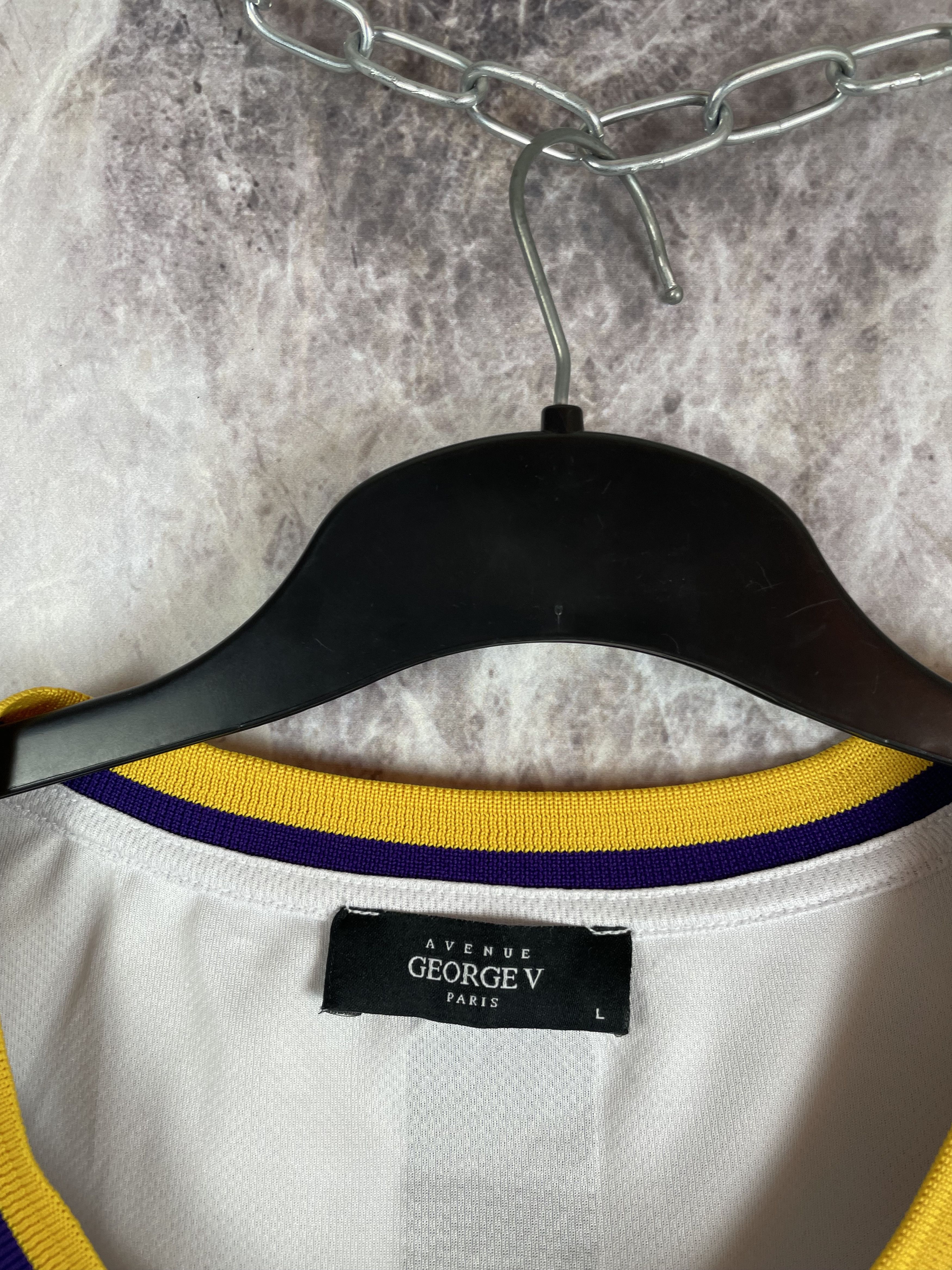 Vintage Avenue George V Paris Basketball Jerseys Size US L / EU 52-54 / 3 - 4 Thumbnail