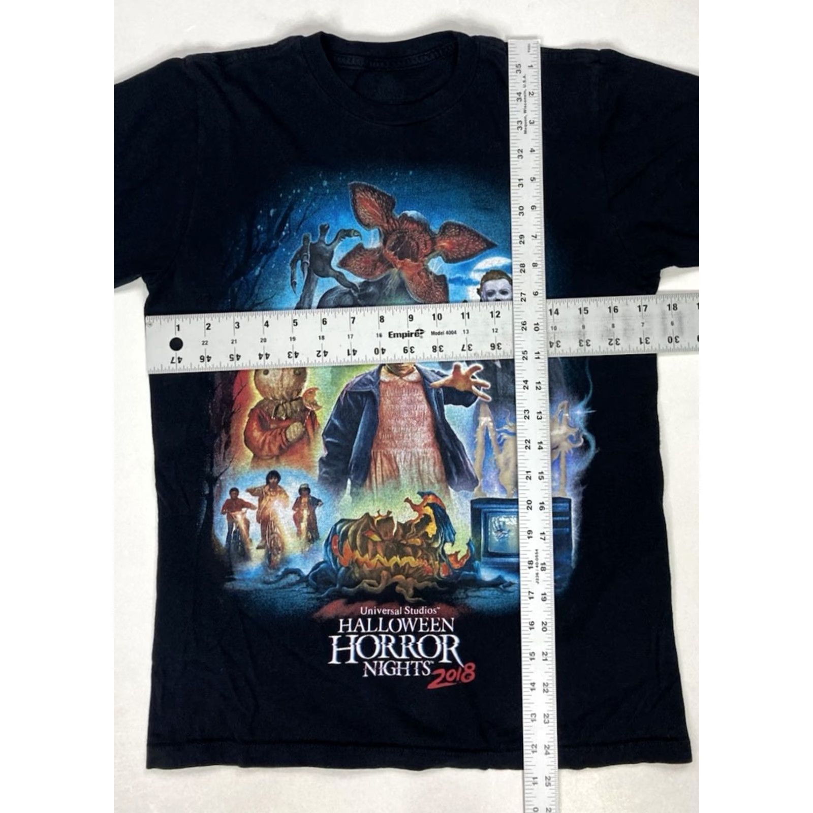 Vintage VINTAGE Universal Studios Halloween Horror Nights 2018 Graphic T-shirt Women Small Black Size S / US 4 / IT 40 - 6 Thumbnail