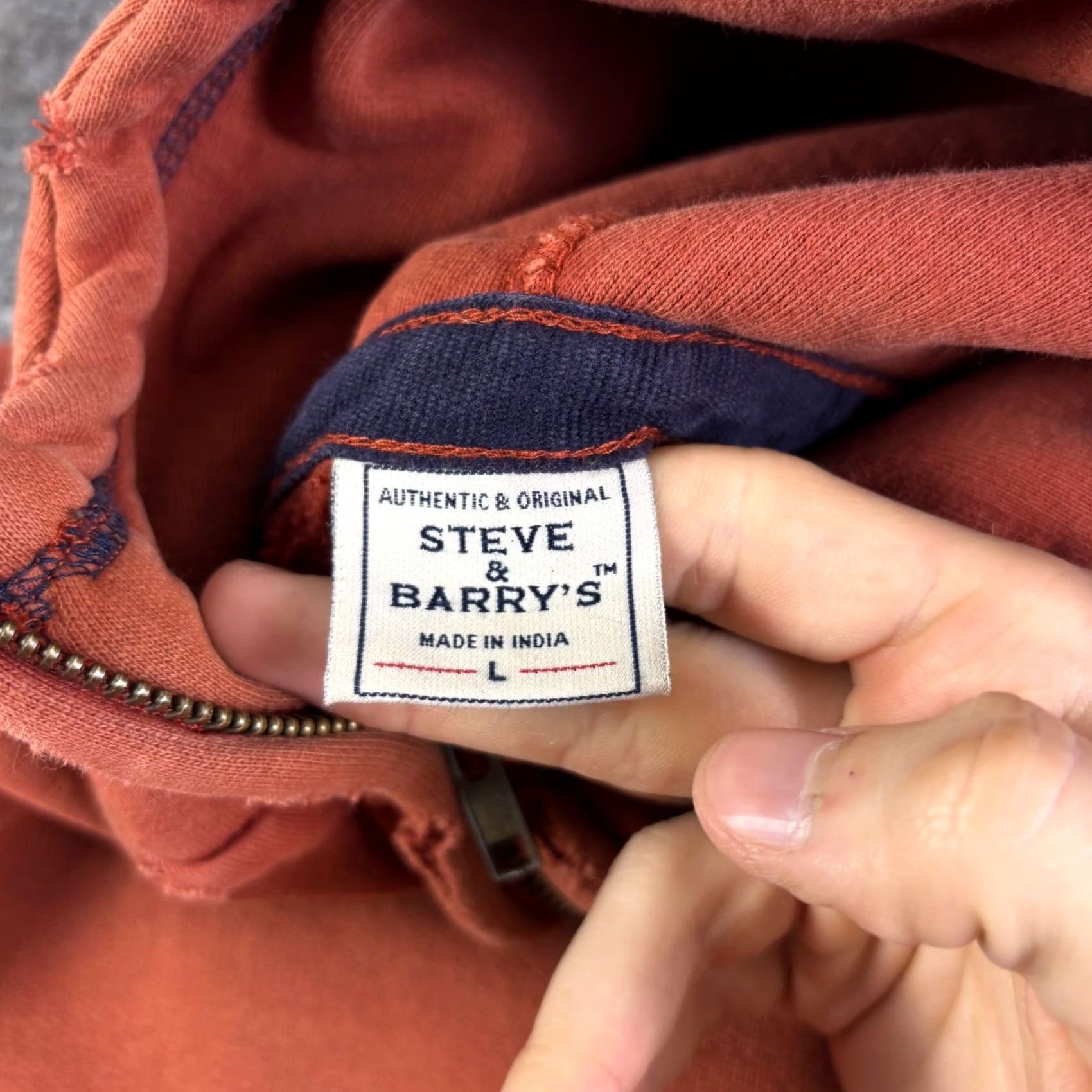 Vintage VINTAGE Steve & Barry's Mens Hoodie Burnt Orange Distressed Fleece Large Size US L / EU 52-54 / 3 - 5 Thumbnail