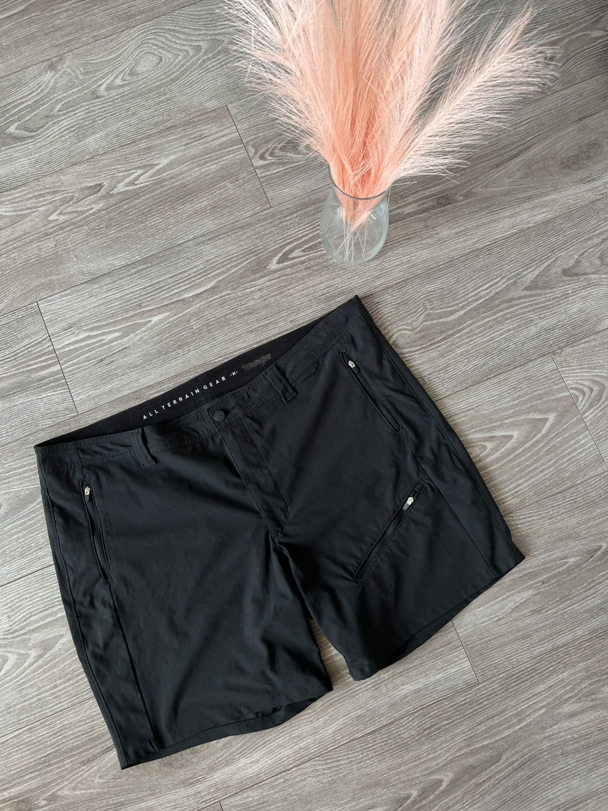 Wrangler ‼️Wrangler All Terrain Gear ATG Gorpcore Shorts‼️ Size US 37 - 2 Thumbnail