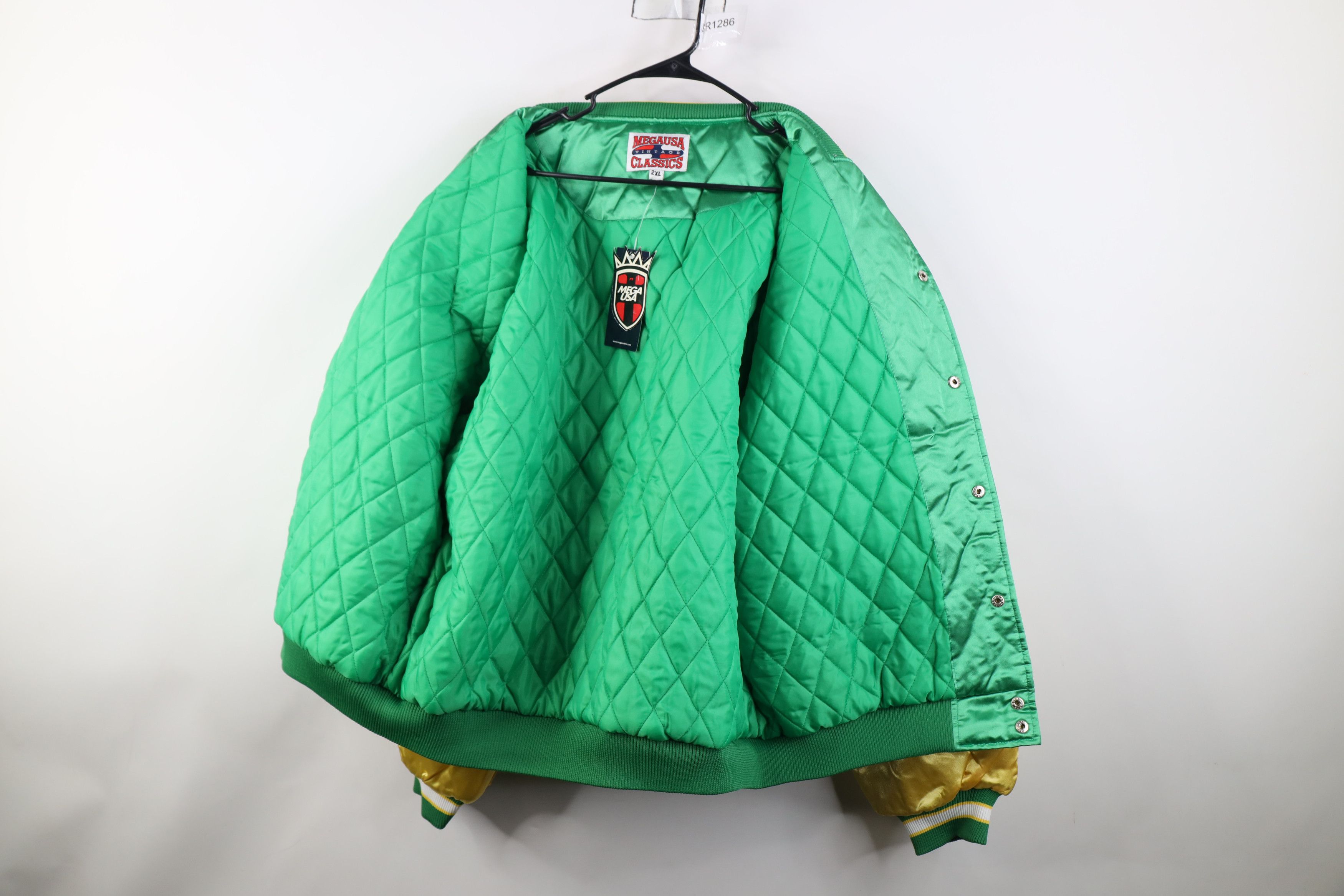 Vintage Deadstock Vintage 90s Quilted Satin Bomber Jacket Green Size US XXL / EU 58 / 5 - 11 Thumbnail