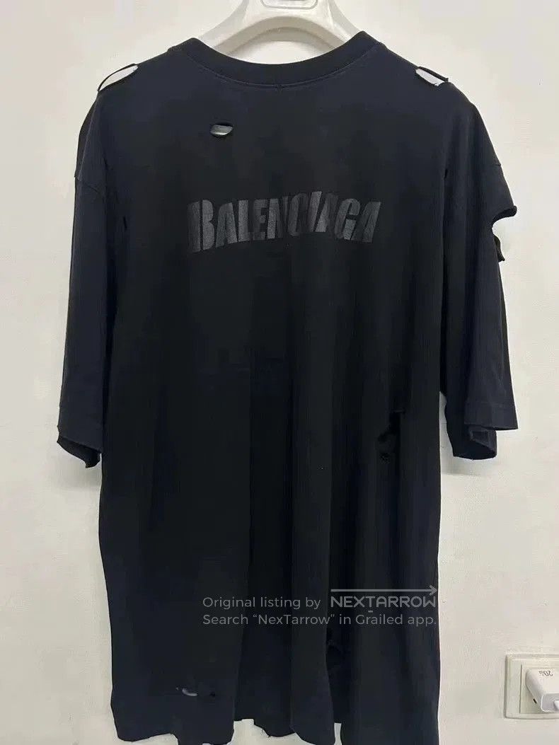 Balenciaga Balenciaga Distressed Letter Short Sleeve. Size US XS / EU 42 / 0 - 1 Thumbnail