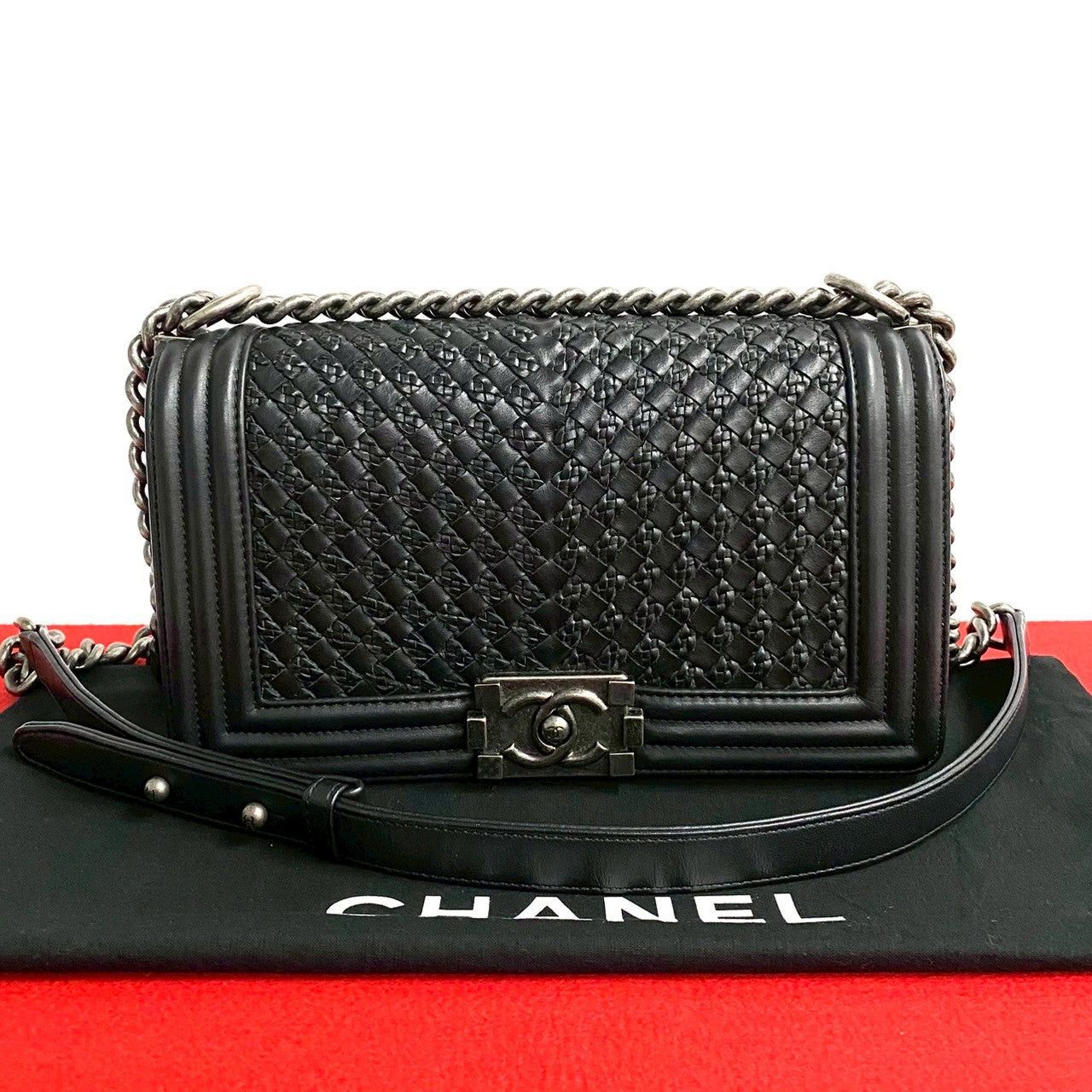Chanel Chanel Shoulder Bag Black Leather Size ONE SIZE - 1 Thumbnail