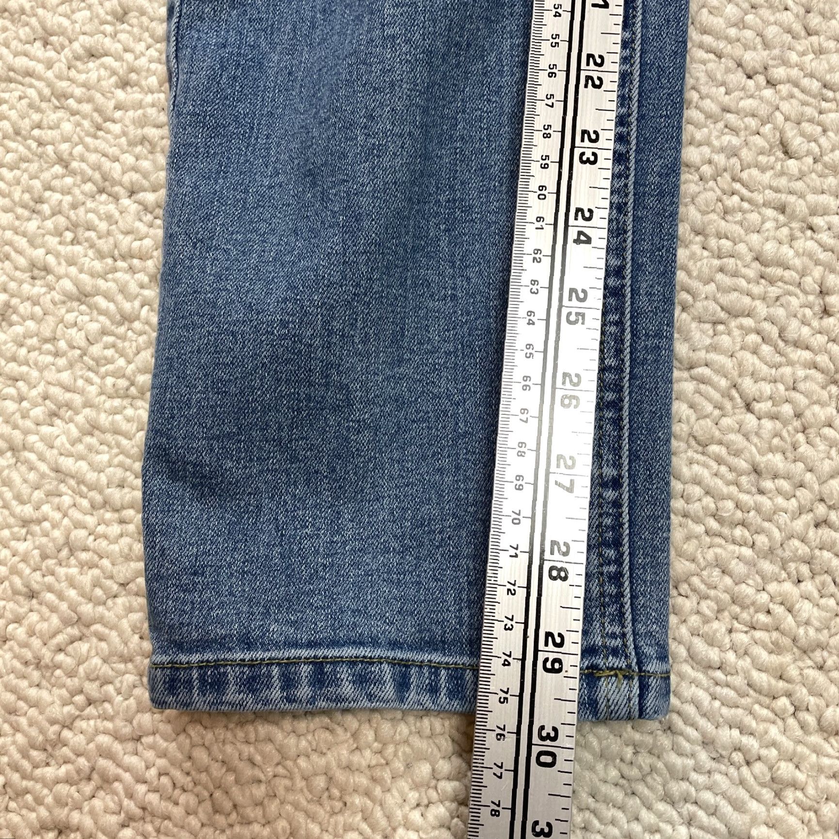Liz Claiborne Liz Claiborne LizWear Jeans Womens 12 Blue Denim Medium Wash Straight 30x30 Size 34" / US 12 / IT 48 - 3 Thumbnail