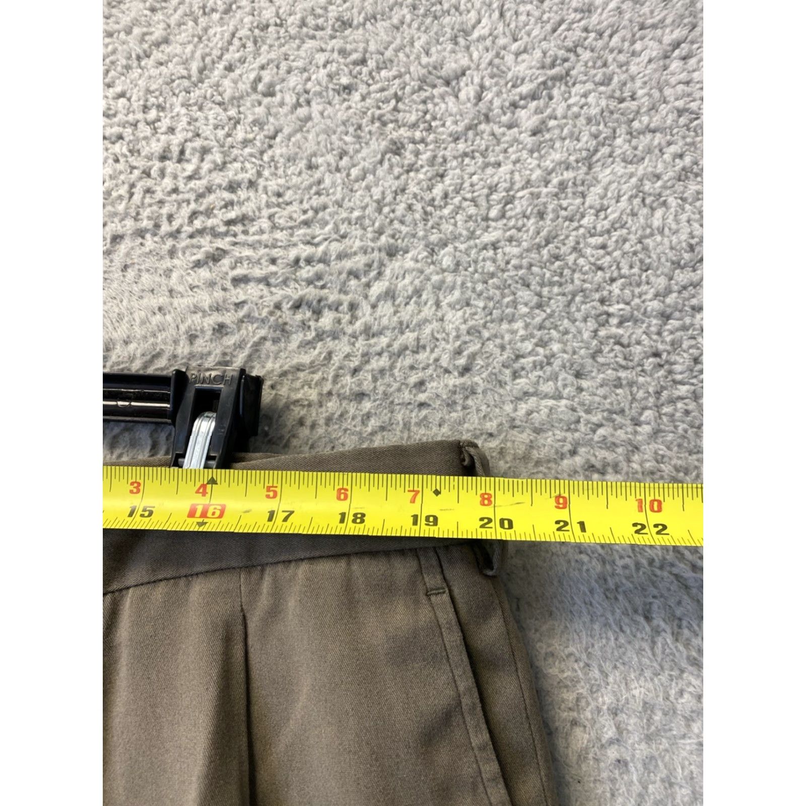 Callaway VINTAGE Callaway Golf Pants Mens 40x32 Taupe Pleated Chino Straight Size US 40 / EU 56 - 3 Thumbnail