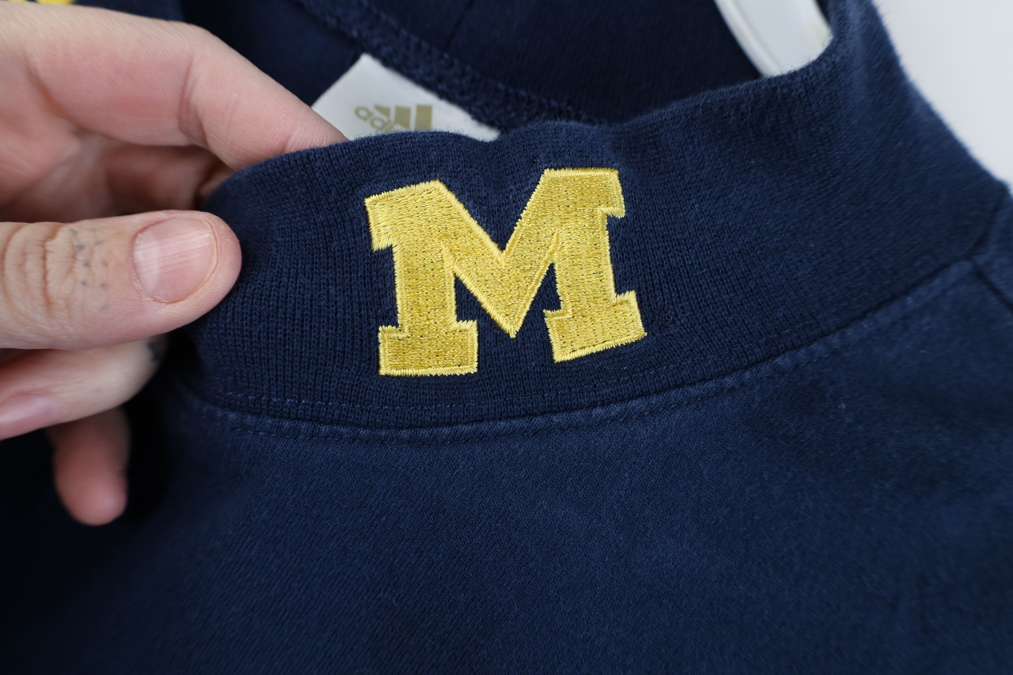 Adidas Vintage Adidas University of Michigan Long Sleeve T-Shirt Size US XXL / EU 58 / 5 - 4 Thumbnail