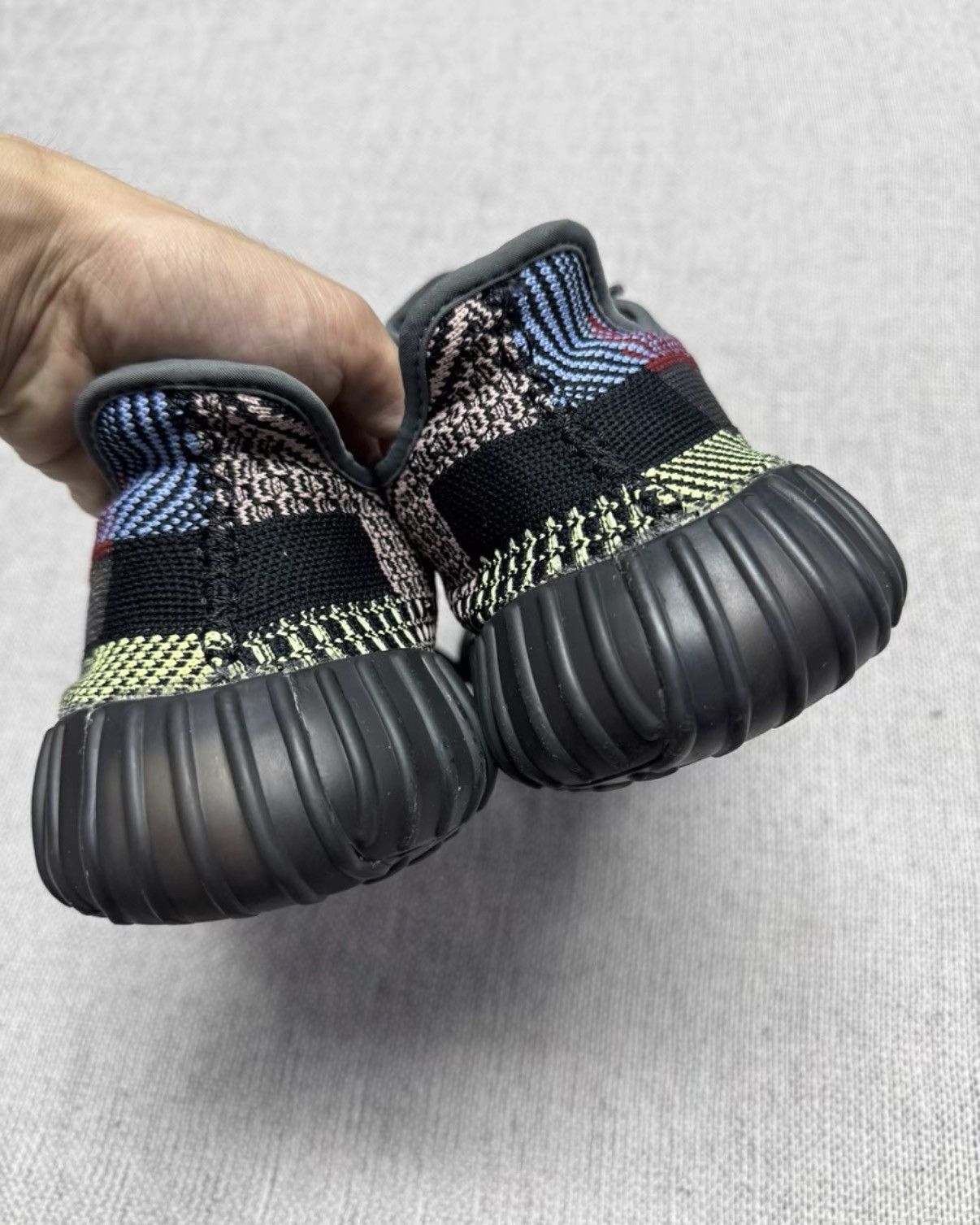 Adidas Adidas Yeezy 350 Black & Red Angel FW5190 K37 Size US 9.5 / EU 42-43 - 5 Thumbnail