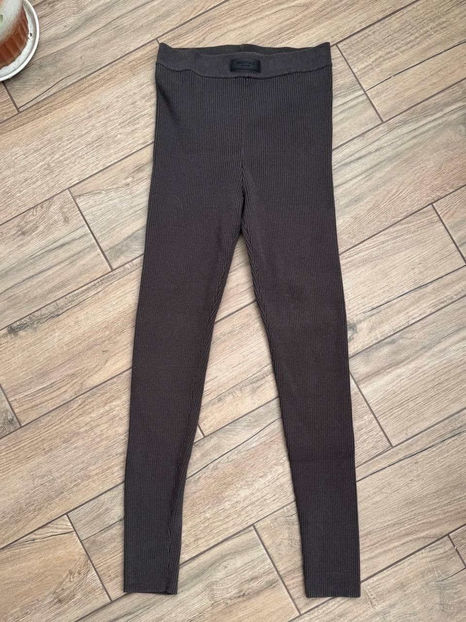 Fear of God Essentials Fear of God Brown Rib Leggings Rib knit FW25 Size 34" / US 12 / IT 48 - 5 Thumbnail