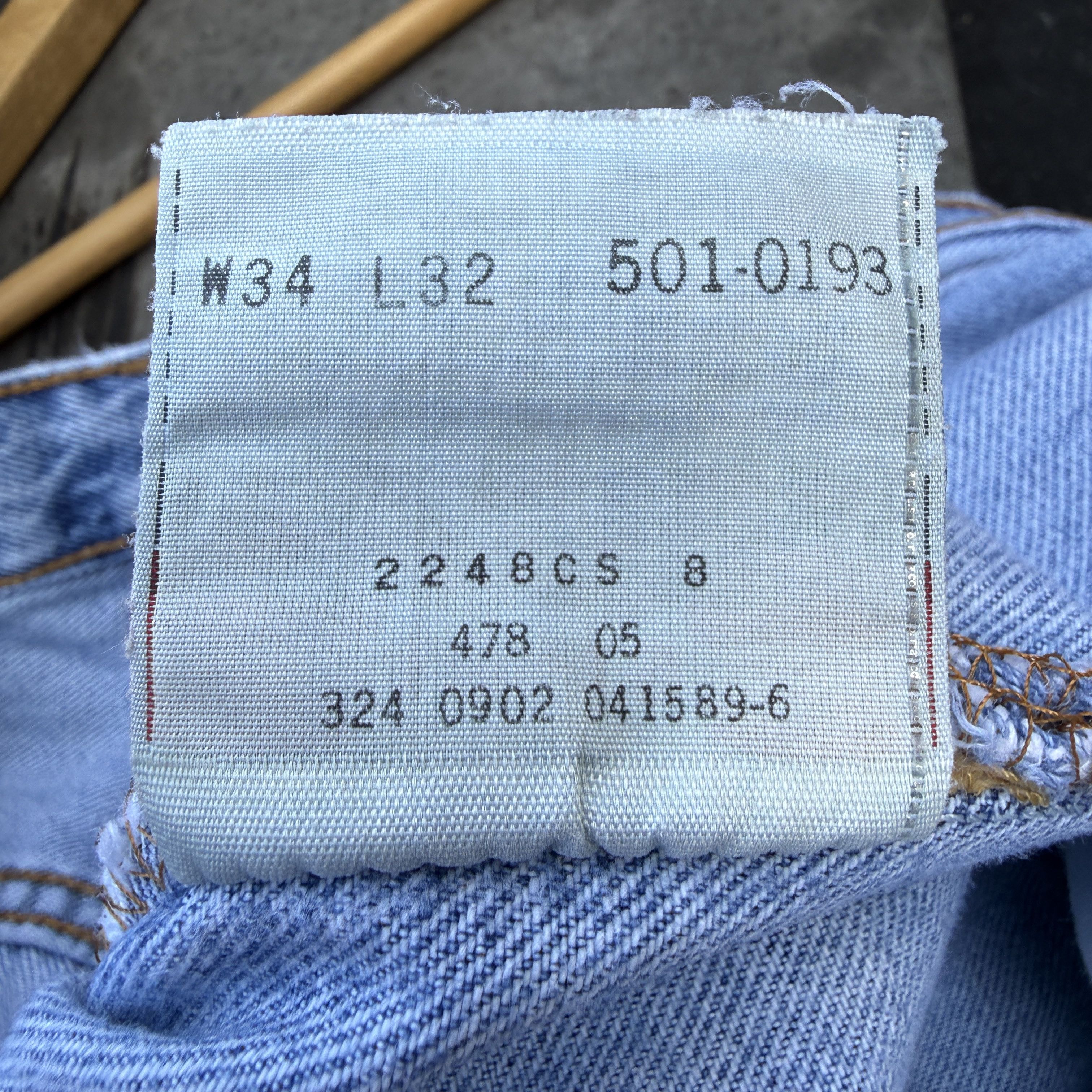 Levi's Vintage 90s Levis 501 Blue Button fly Denim Jeans Size US 32 / EU 48 - 5 Thumbnail