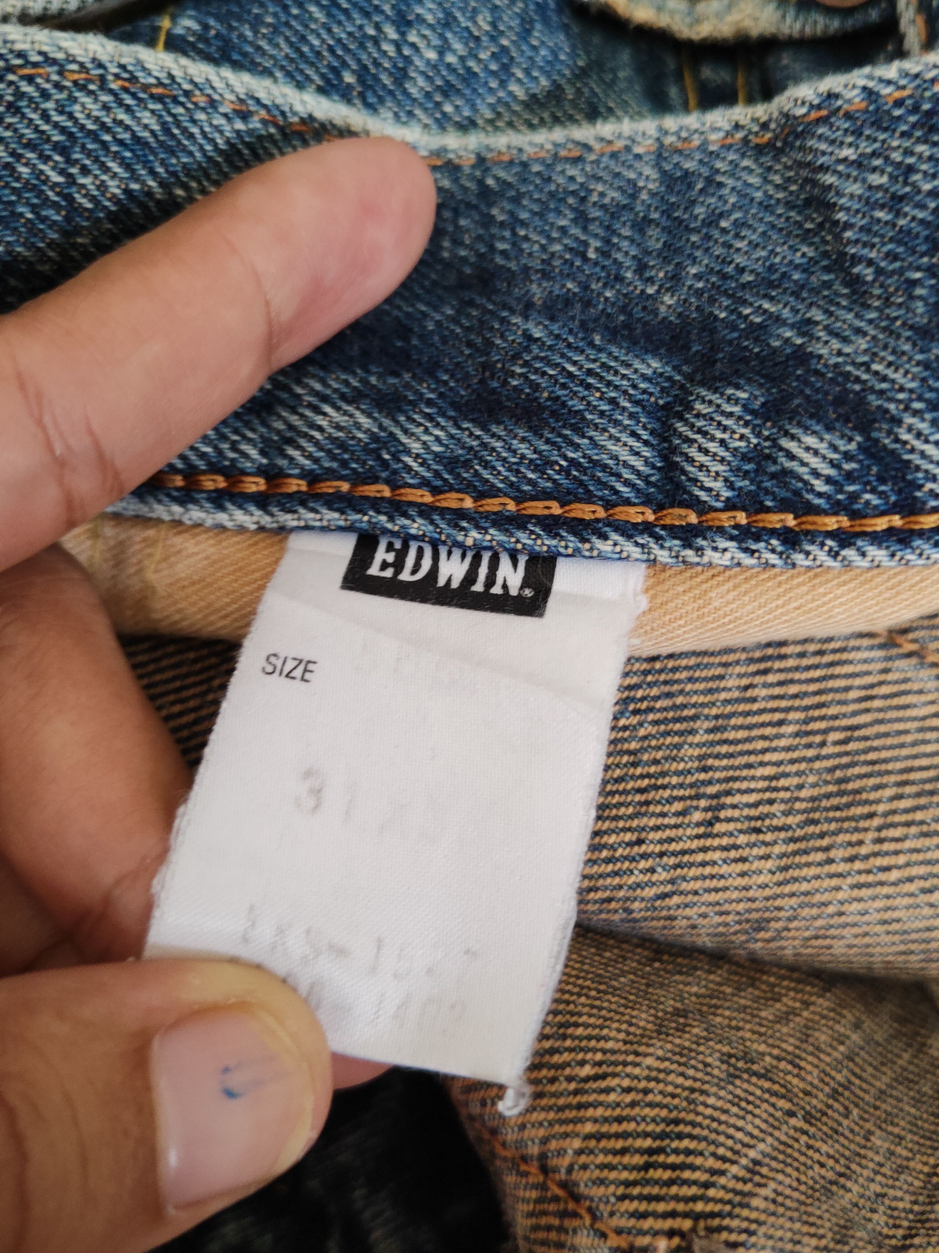 Edwin Edwin Dark Blue Faded distressed ripped jeans Denim #S1607 Size US 31 - 16 Thumbnail