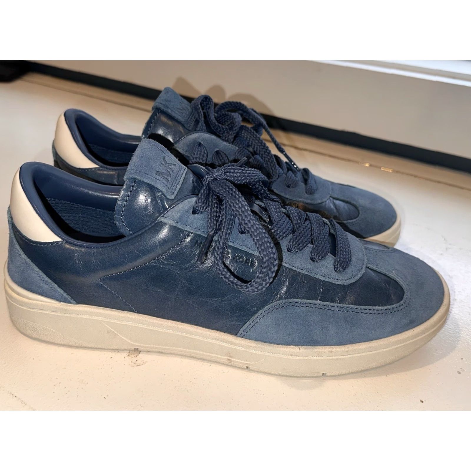 Michael Kors Michael Kors Wilton Lace Up Men Size 9 Blue Leather Casual Sneaker Size US 9 / EU 42 - 2 Thumbnail