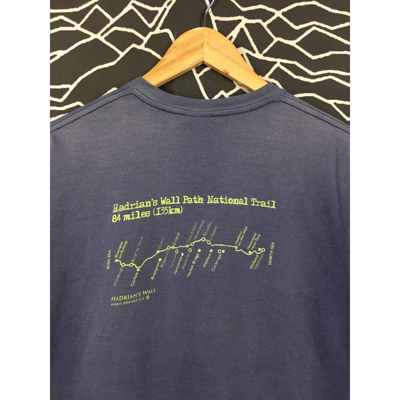 Jerzees × Vintage Vtg 00s Hadrian's Wall Path National Trail Tee Size M Size US M / EU 48-50 / 2 - 7 Thumbnail