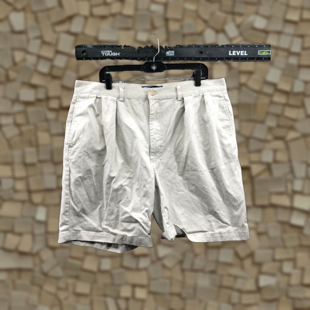 Ralph Lauren Ralph Lauren Polo Shorts Mens 40 Bermuda Mid Rise Beige Cotton Blend Flat Front 5-Pocket Logo Classic American Outdoor Size US L / EU 52-54 / 3 - 1 Thumbnail