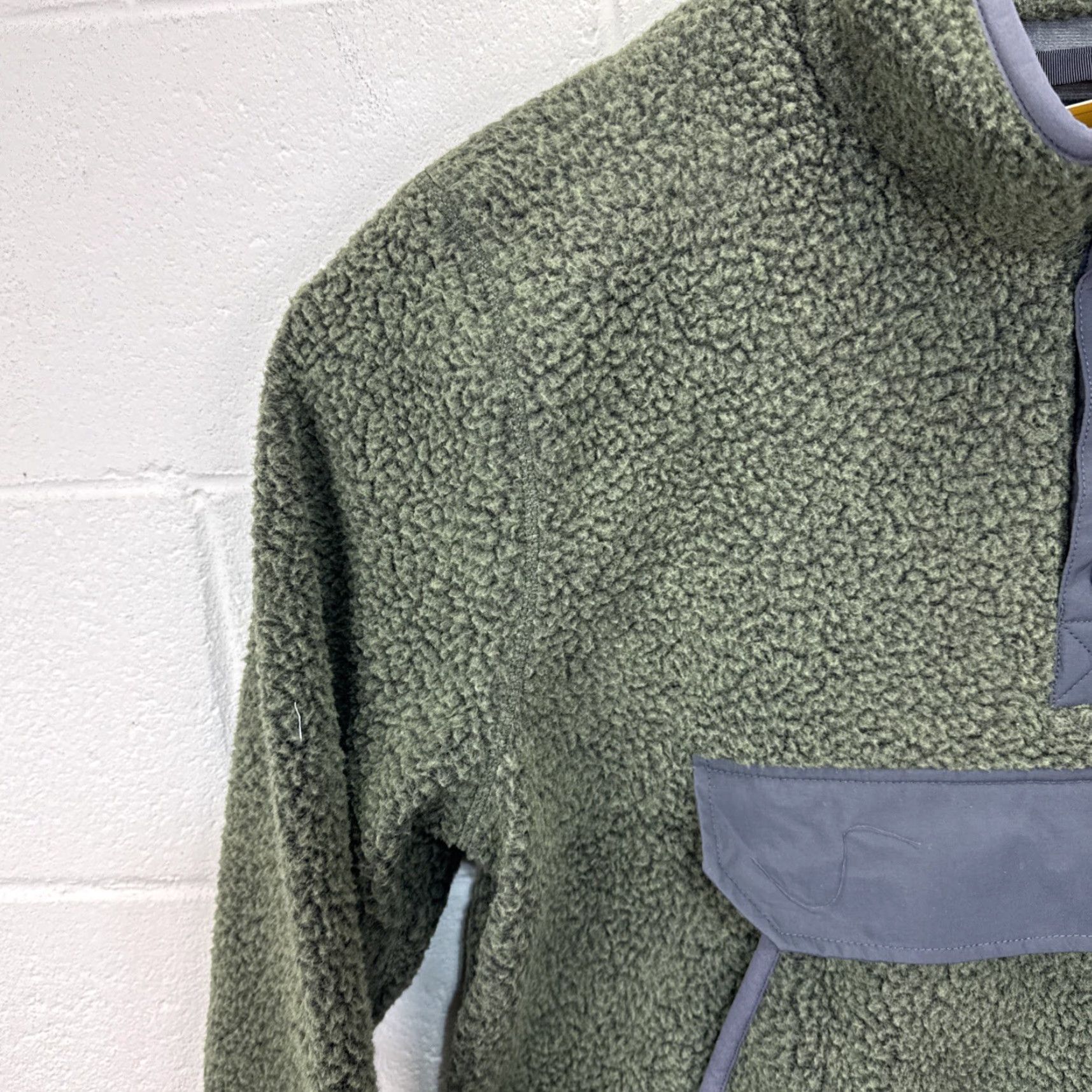 Carhartt Carhartt Men’s Relaxed Fit Fleece Pullover Sweater 0J4991 Green Large New Size US L / EU 52-54 / 3 - 5 Thumbnail