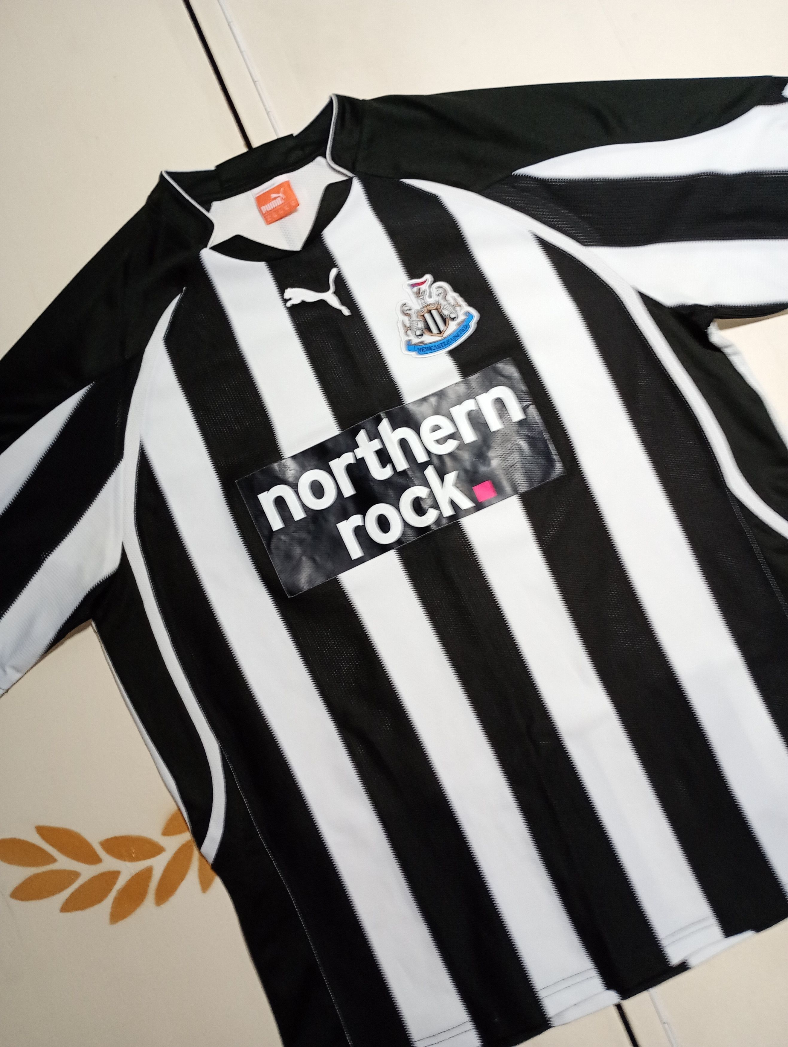 Puma Puma Newcastle United Home Jersey 2010-2011 Size US XL / EU 56 / 4 - 5 Thumbnail