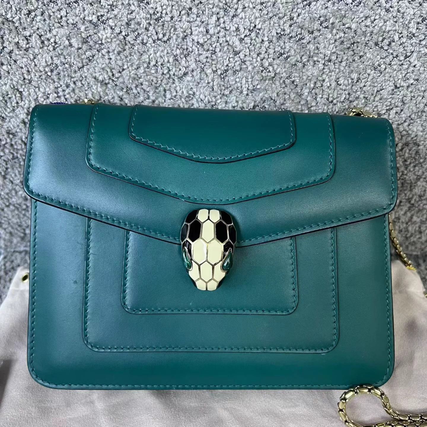 Bvlgari Bvlgari Green Serpenti Chain Strap Calfskin Crossbody Size ONE SIZE - 2 Thumbnail