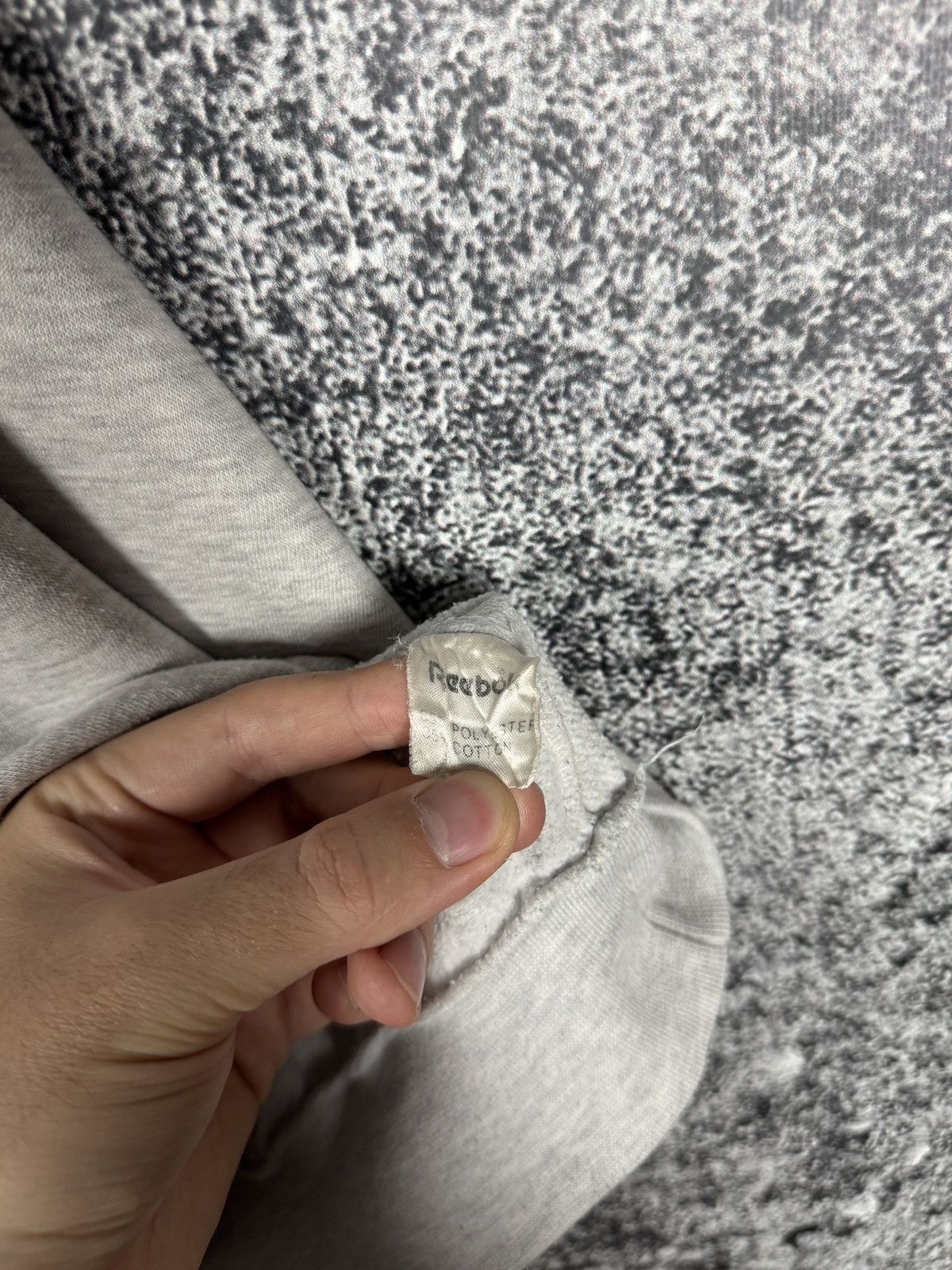 Reebok Reebok Vintage 90s Gray Sweatshirt Pullover Big Logo Size L Size US L / EU 52-54 / 3 - 10 Thumbnail