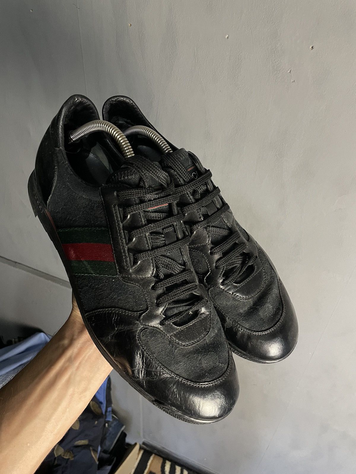Gucci GUCCI black monogram microguccissima GG low sneakers Size US 10.5 / EU 43-44 - 4 Thumbnail