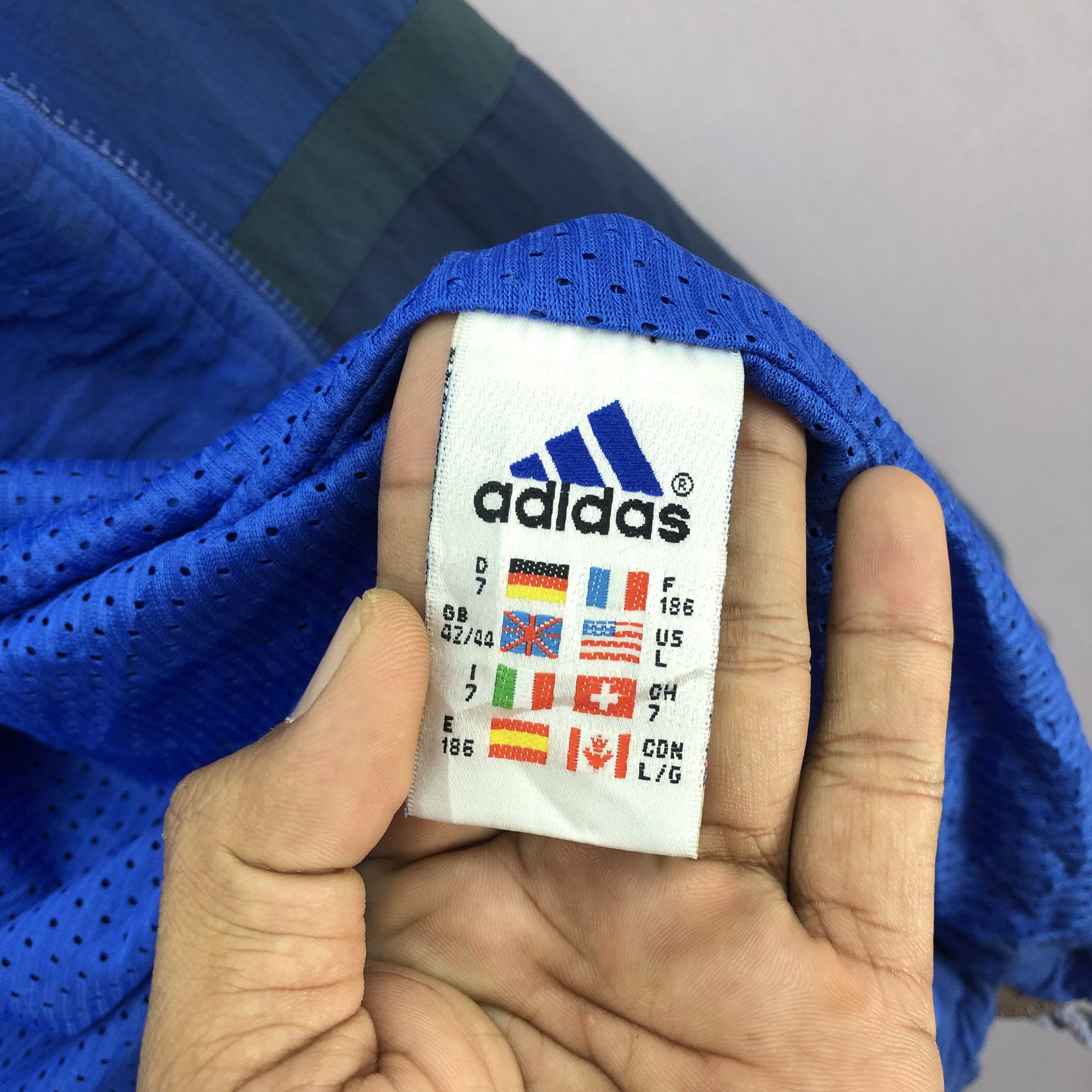 Adidas × Vintage Vintage 90s Dirty Adidas Windbreaker Zipper Jacket Size US L / EU 52-54 / 3 - 9 Thumbnail