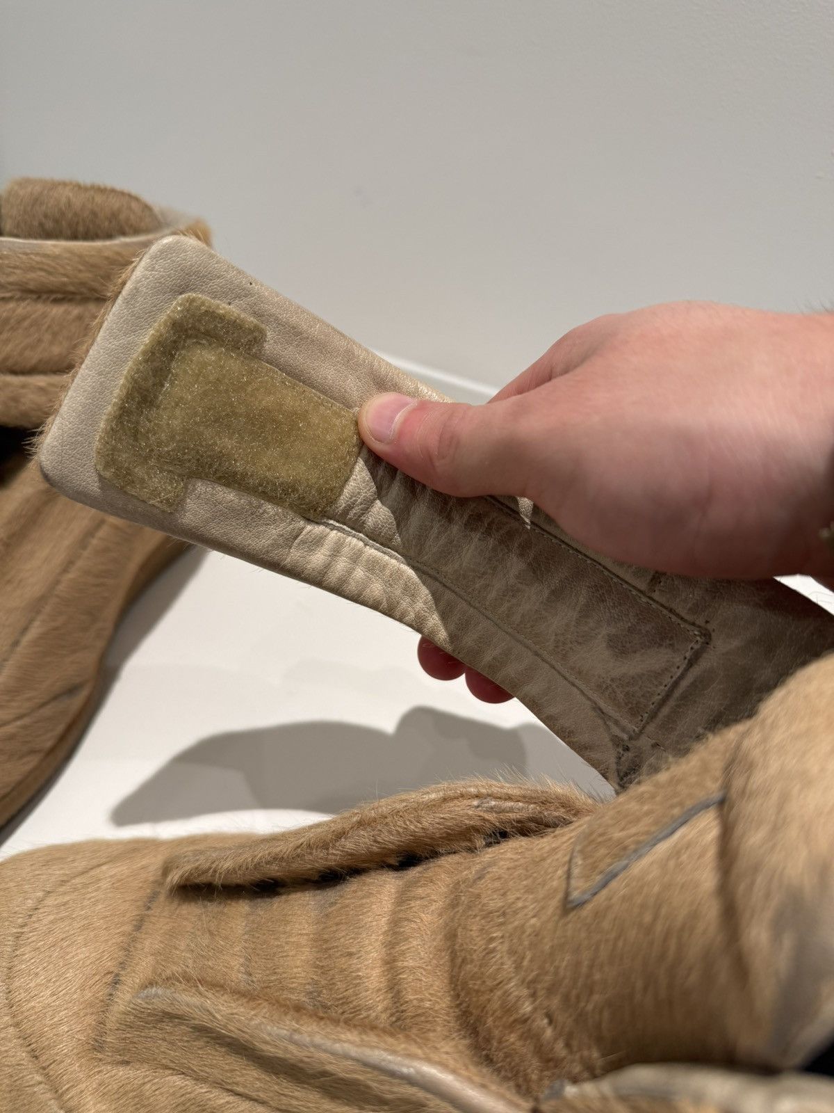 Maison Margiela Maison Margiela Pony Hair Future High EU41 Size US 8 / EU 41 - 6 Thumbnail