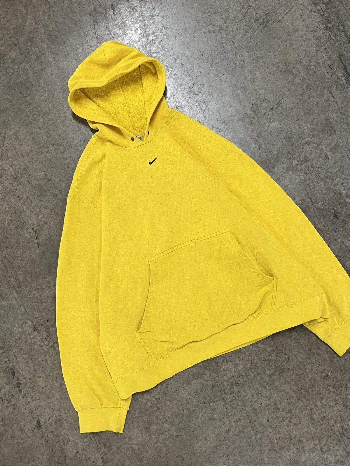 Nike Nike center swoosh hoodie vintage y2k streetwear hype rare Size US XXL / EU 58 / 5 - 2 Thumbnail