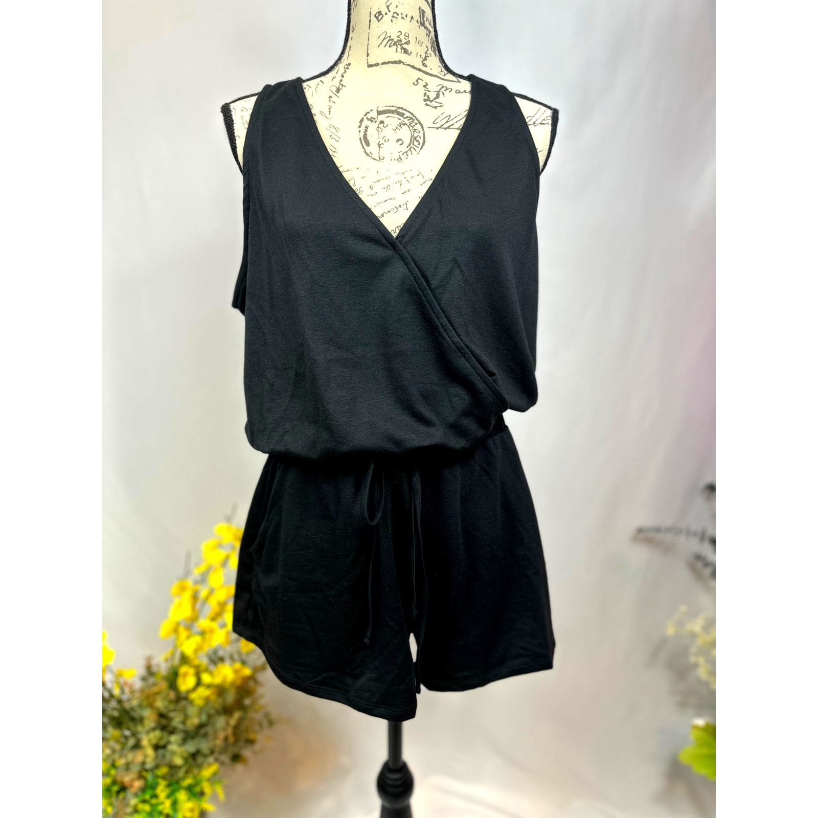 Other LBLC the Label Lauren Romper Drawstring Waist Pockts Black L Size 30" / US 8 / IT 44 - 5 Thumbnail