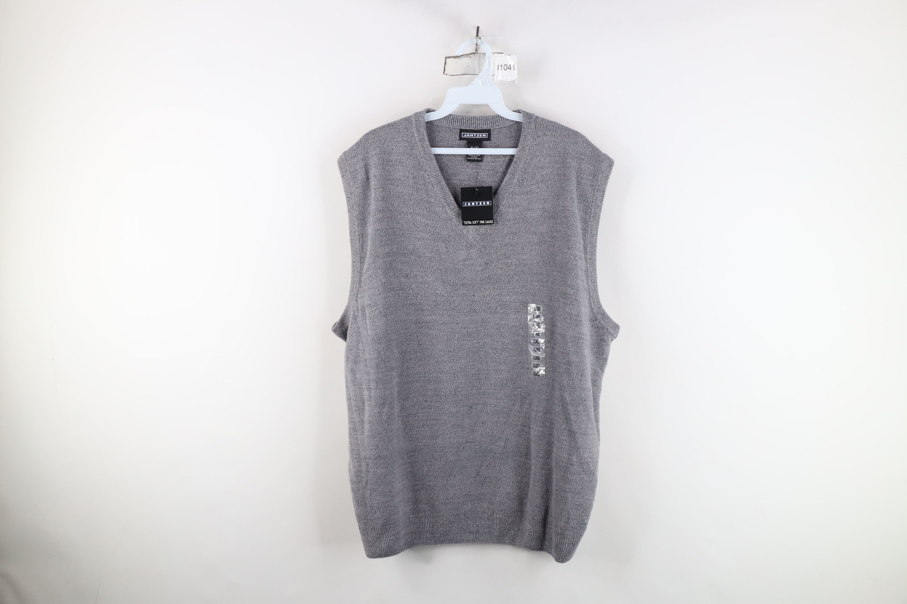 Vintage Deadstock Vintage 90s Streetwear Knit Sweater Vest Gray Size US XL / EU 56 / 4 - 1 Thumbnail