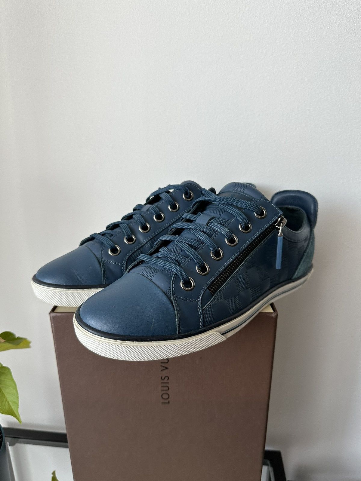 Louis Vuitton Louis Vuitton Damier Aventure Zip-up sneakers blue Size US 7 / EU 40 - 4 Thumbnail