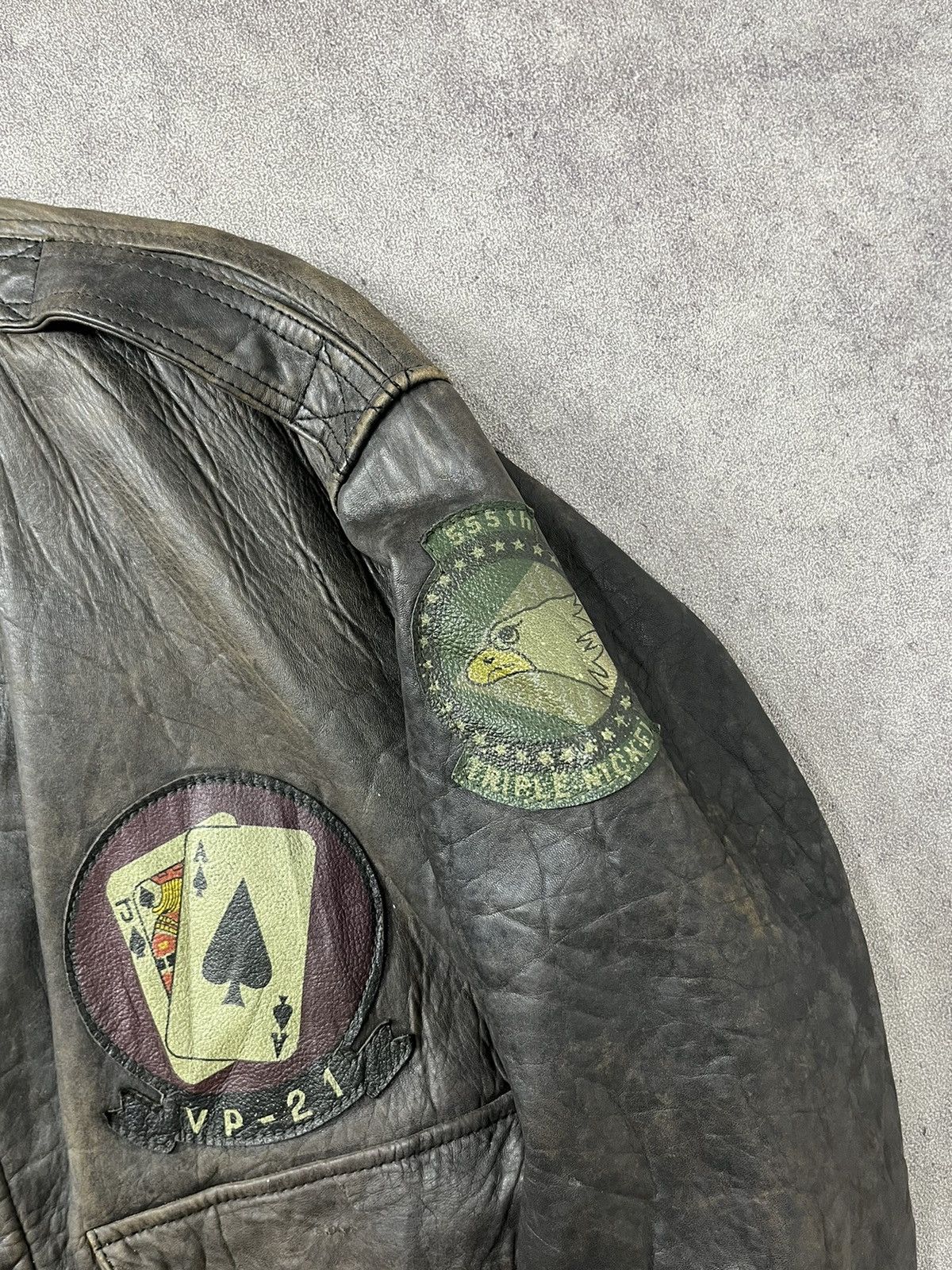 Avirex AVIREX type A-2 topgun 80’s distressed leather flight jacket Size US L / EU 52-54 / 3 - 6 Thumbnail