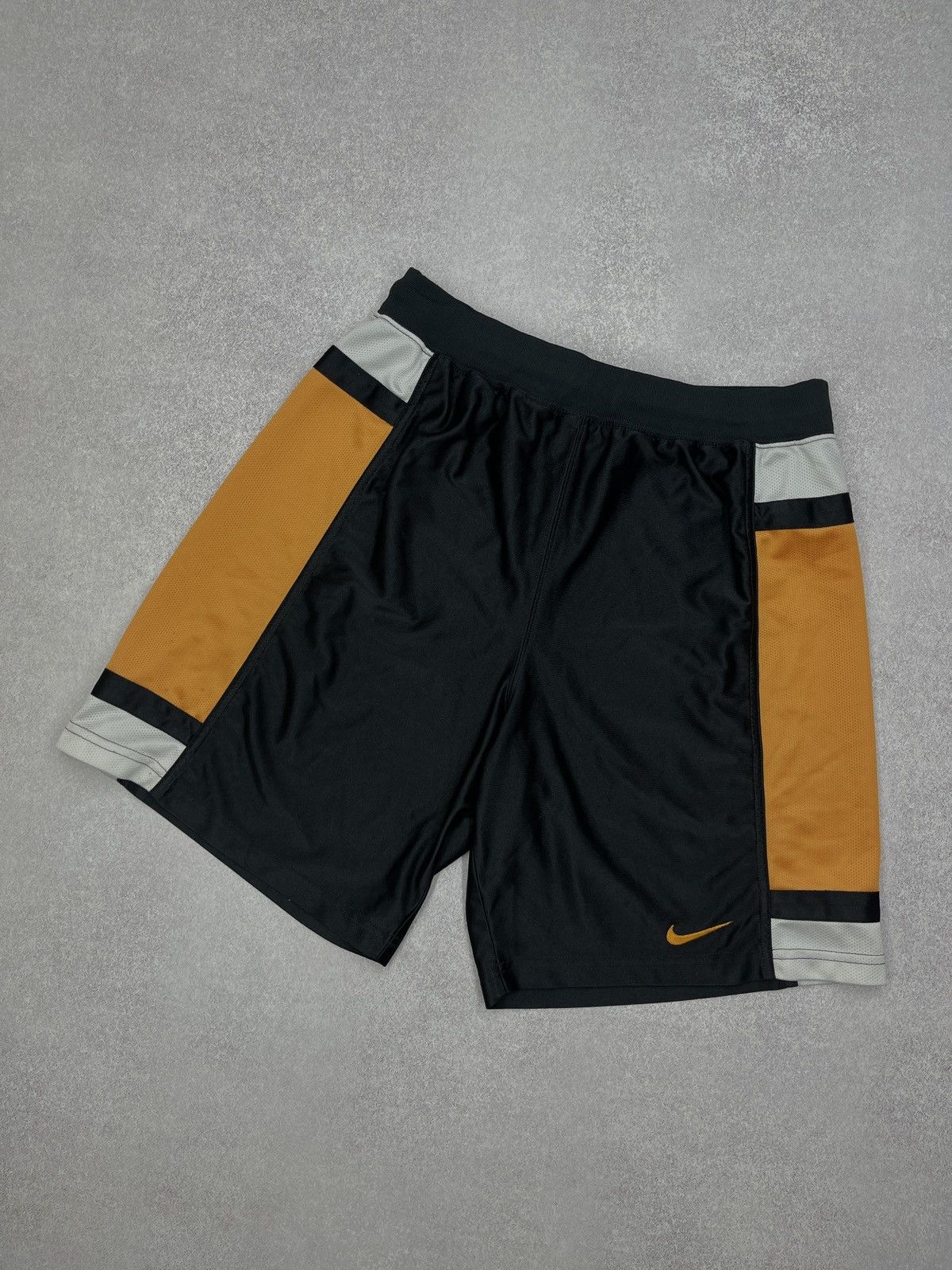 Nike Vintage Nike Basketball Black Shorts Drill Y2K ACG TECH Size US 34 / EU 50 - 1 Thumbnail