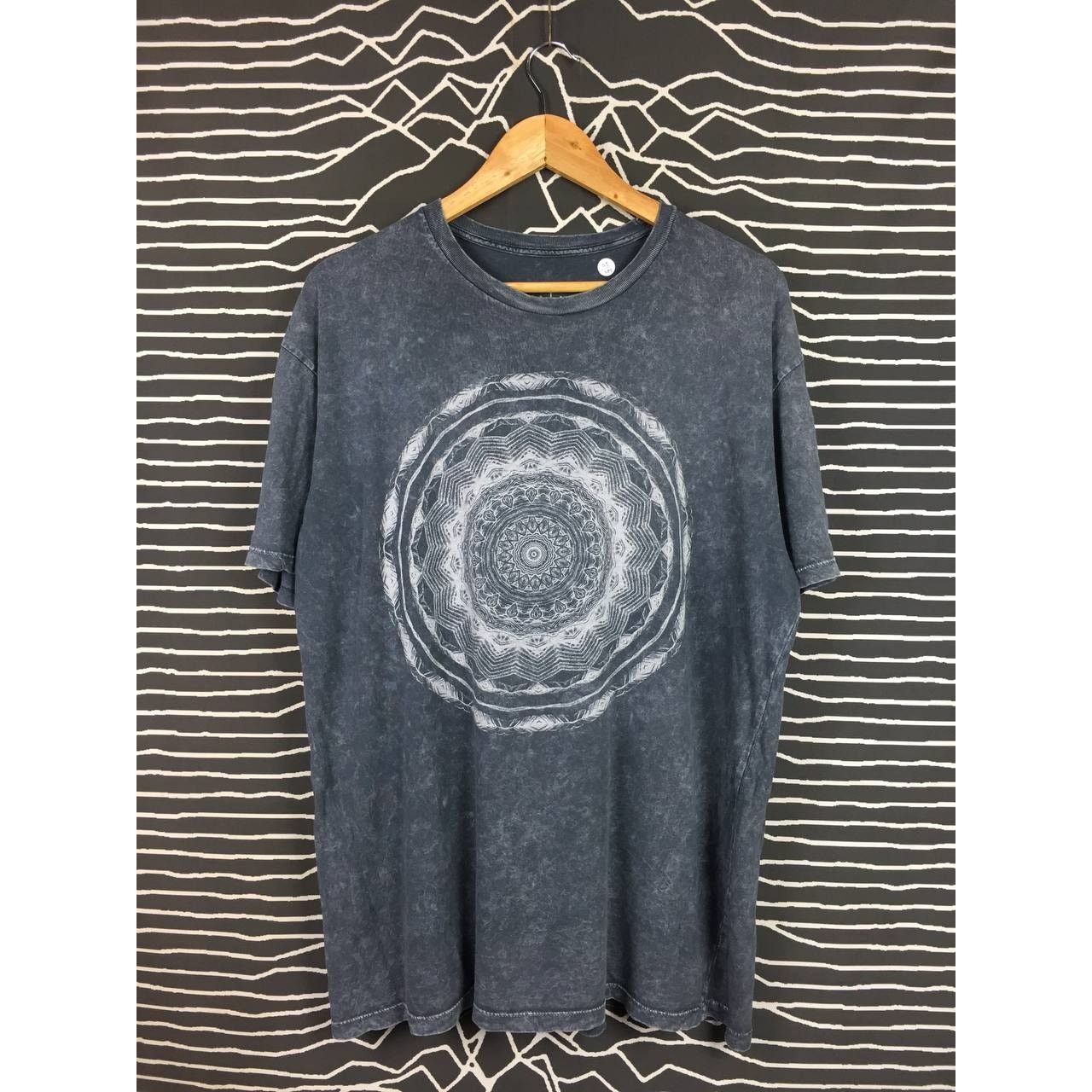 Vintage Life Clothing Co. Mandala Graphic Art Crewneck Tee Size US L / EU 52-54 / 3 - 1 Thumbnail