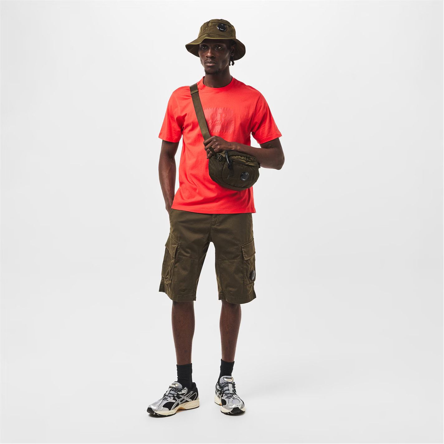 C.P. Company o1g2r1mq0426 Block Logo Regular Fit T-Shirt in Red Size US XS / EU 42 / 0 - 5 Thumbnail