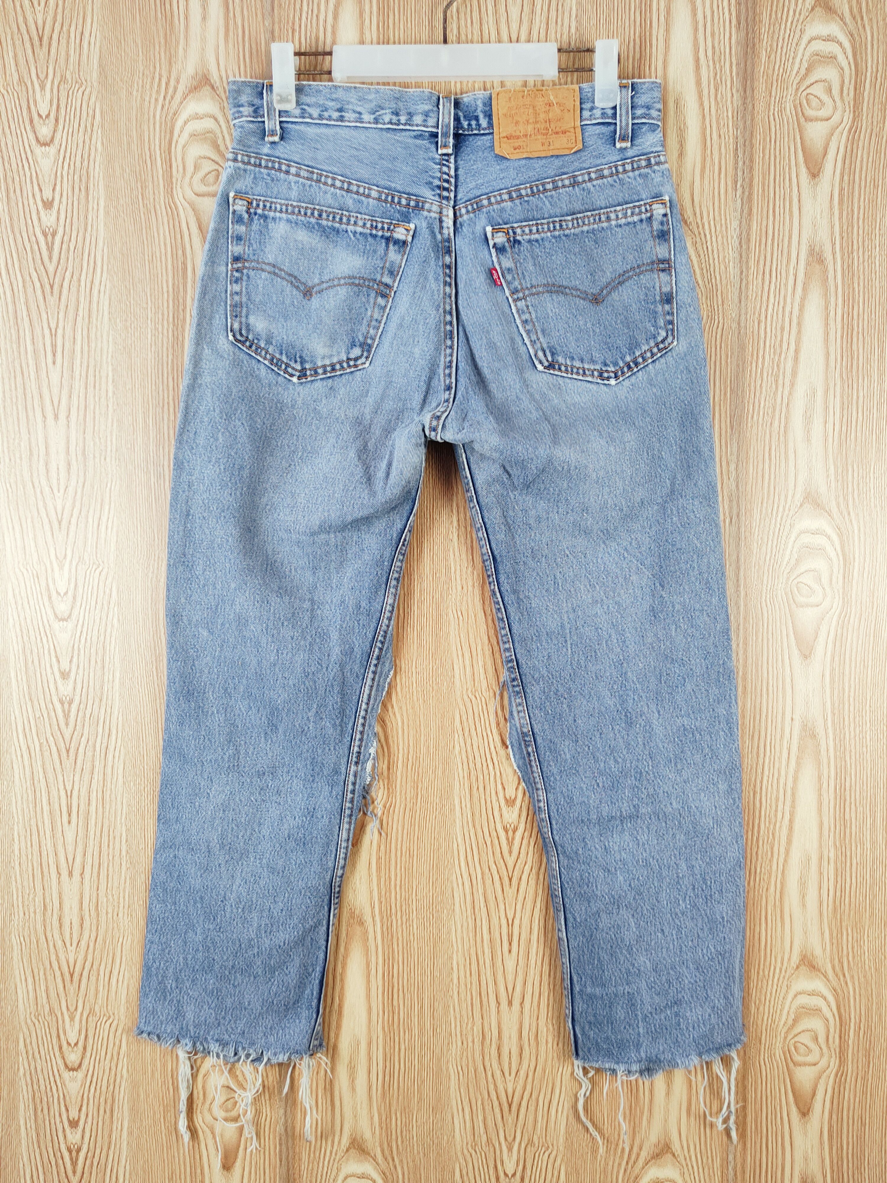 Levi's Levi's Blue Distressed Ripped Jeans #W781 Size US 31 - 7 Thumbnail