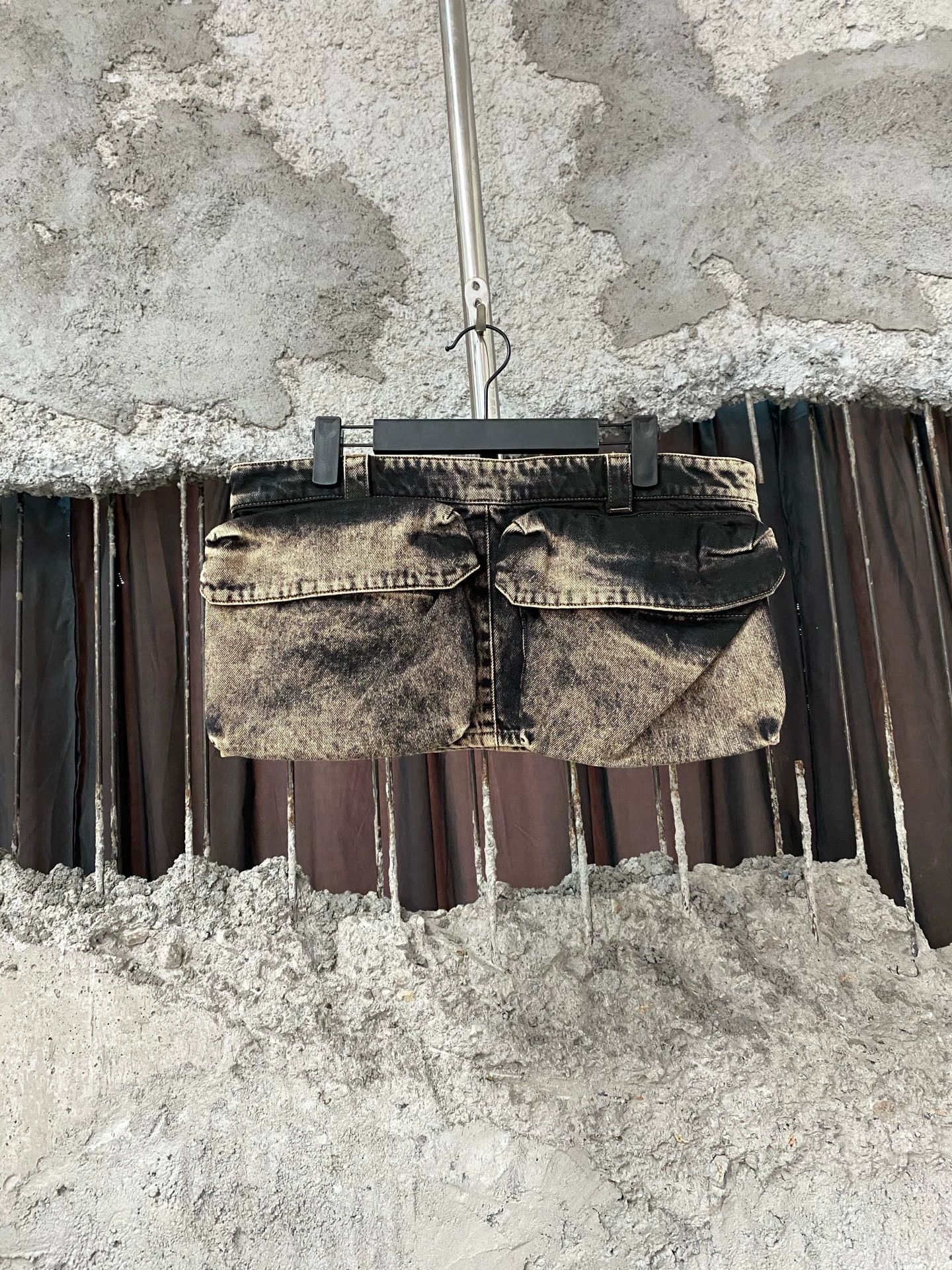 Miu Miu MIU MIU distressed pocket low-rise denim skirt Size S / US 4 / IT 40 - 1 Thumbnail