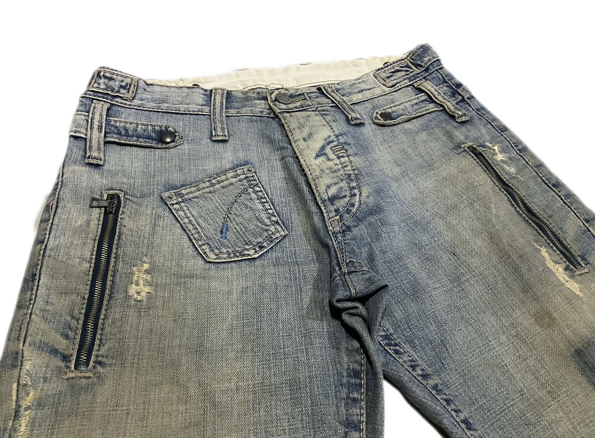 Japanese Brand × Neil Barrett 🔥Archived Neil Barret Distressed Denim Zipper Multi Pockets Size US 32 / EU 48 - 3 Thumbnail