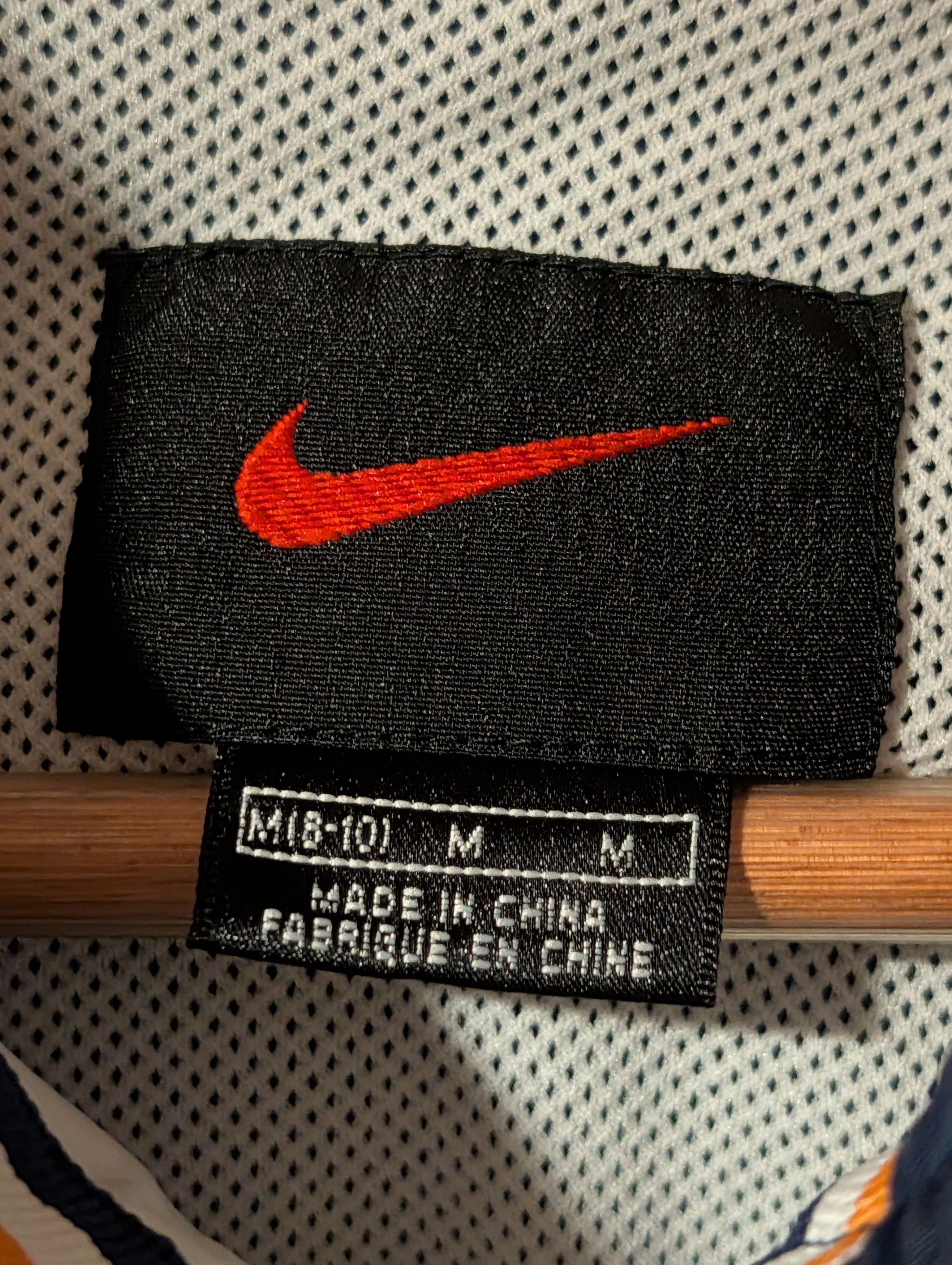 Nike VTG 90s Nike Windbreaker Jacket Mini Swoosh Youth M 8-10 Size US M / EU 48-50 / 2 - 3 Thumbnail