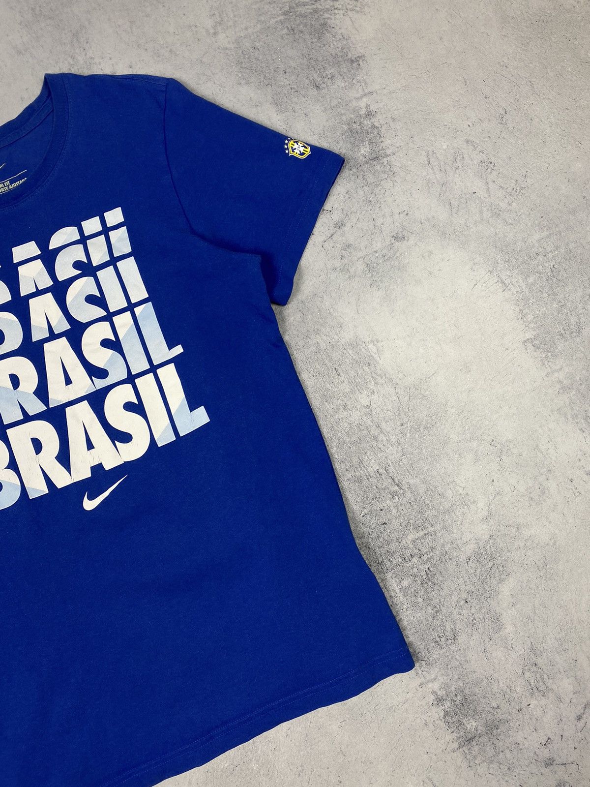Nike Nike Brasil Streetwear Big Logo Y2K Tee Size US M / EU 48-50 / 2 - 3 Thumbnail