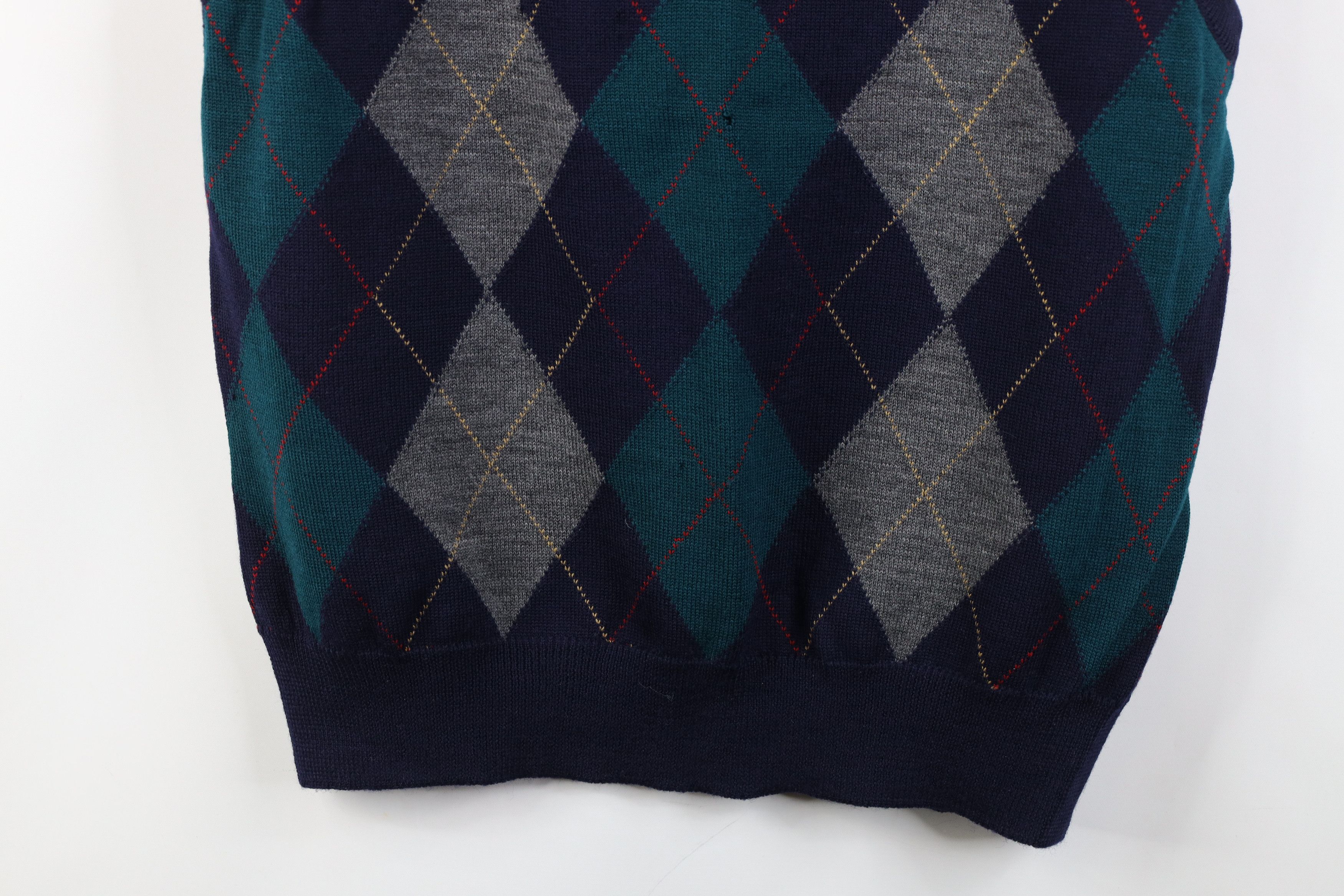 Vintage Vintage 90s Streetwear Wool Knit Argyle Diamond Sweater Vest Size US L / EU 52-54 / 3 - 3 Thumbnail