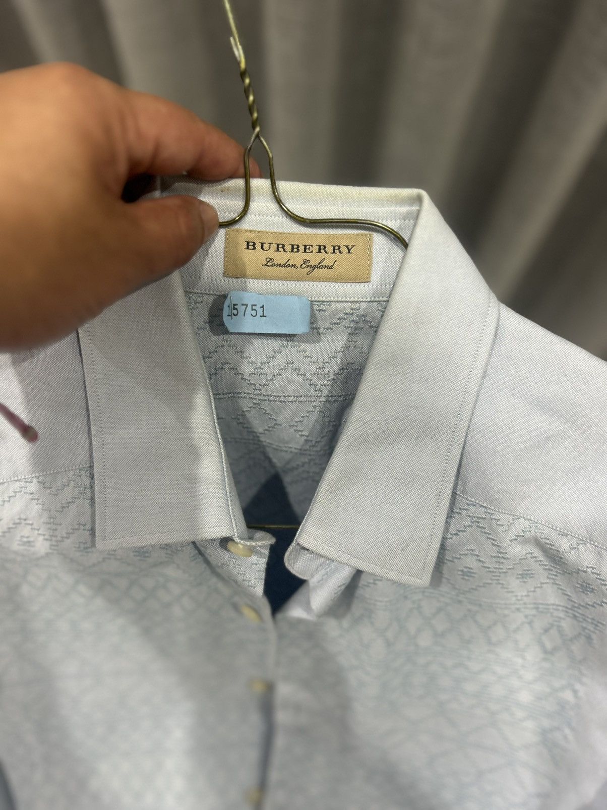 Burberry Burberry dress shirt. Worn a few times Size US L / EU 52-54 / 3 - 3 Thumbnail