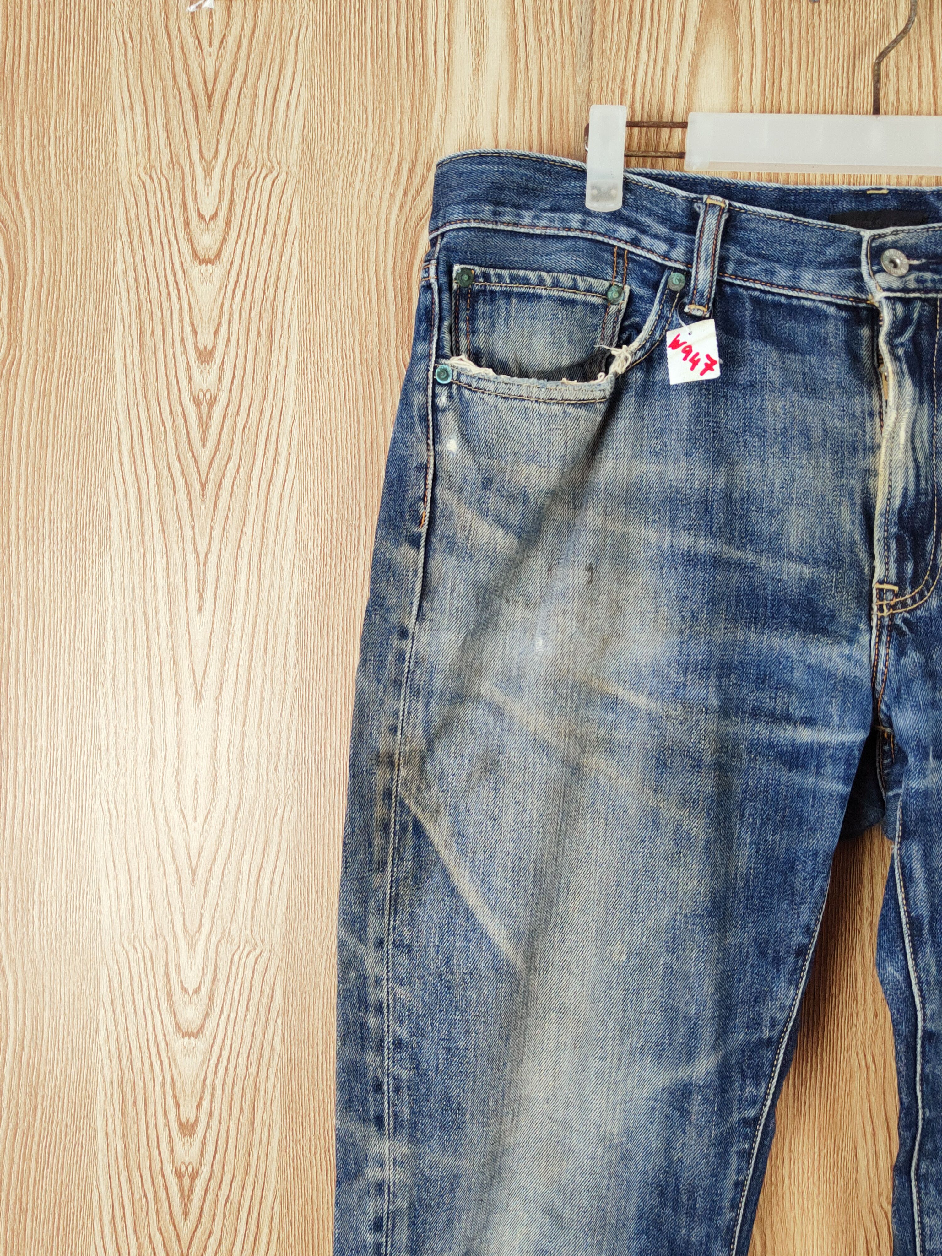 Japanese Brand Uniqlo fabric by kaihara Distressed Ripped Jeans #W947 Size US 36 / EU 52 - 3 Thumbnail