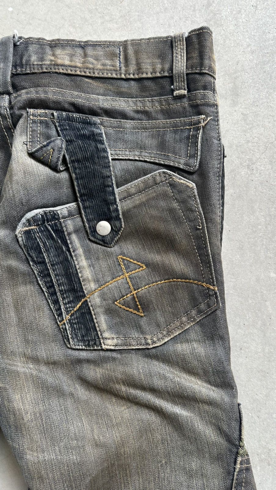 Japanese Brand JAPANESE JEANS DE ART MULTIPOCKET TACTICAL BONDAGES JEANS Size US 33 - 12 Thumbnail