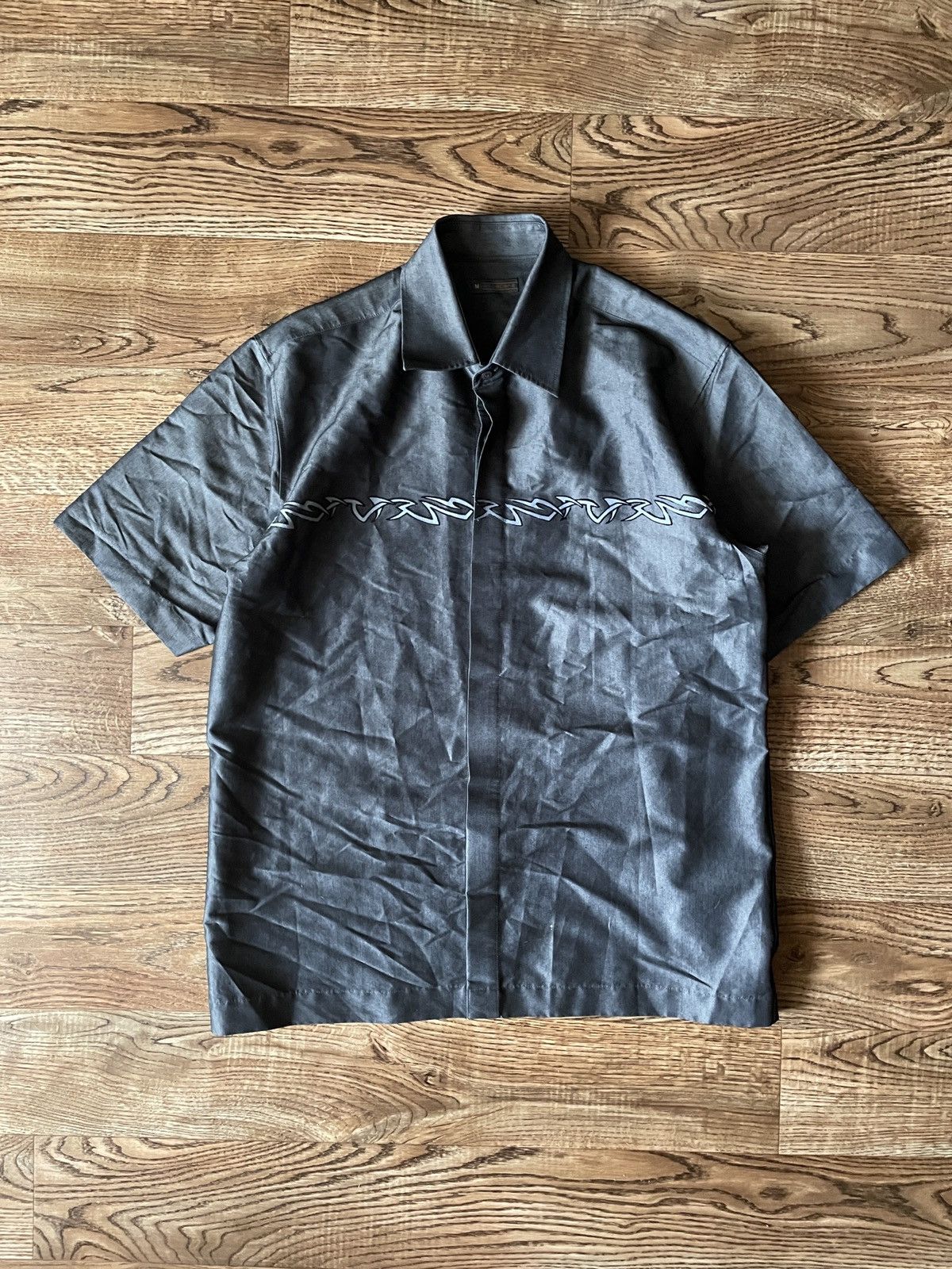 Japanese Brand Vintage tribal button up shirt Y2K rare rave style gothic Size US L / EU 52-54 / 3 - 1 Thumbnail