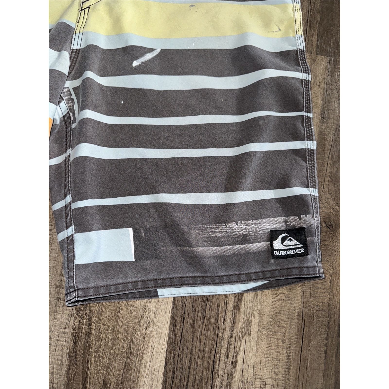 Quiksilver Vintage Quicksilver Swim Trunks For Men 32 In Waist Size US 32 / EU 48 - 2 Thumbnail