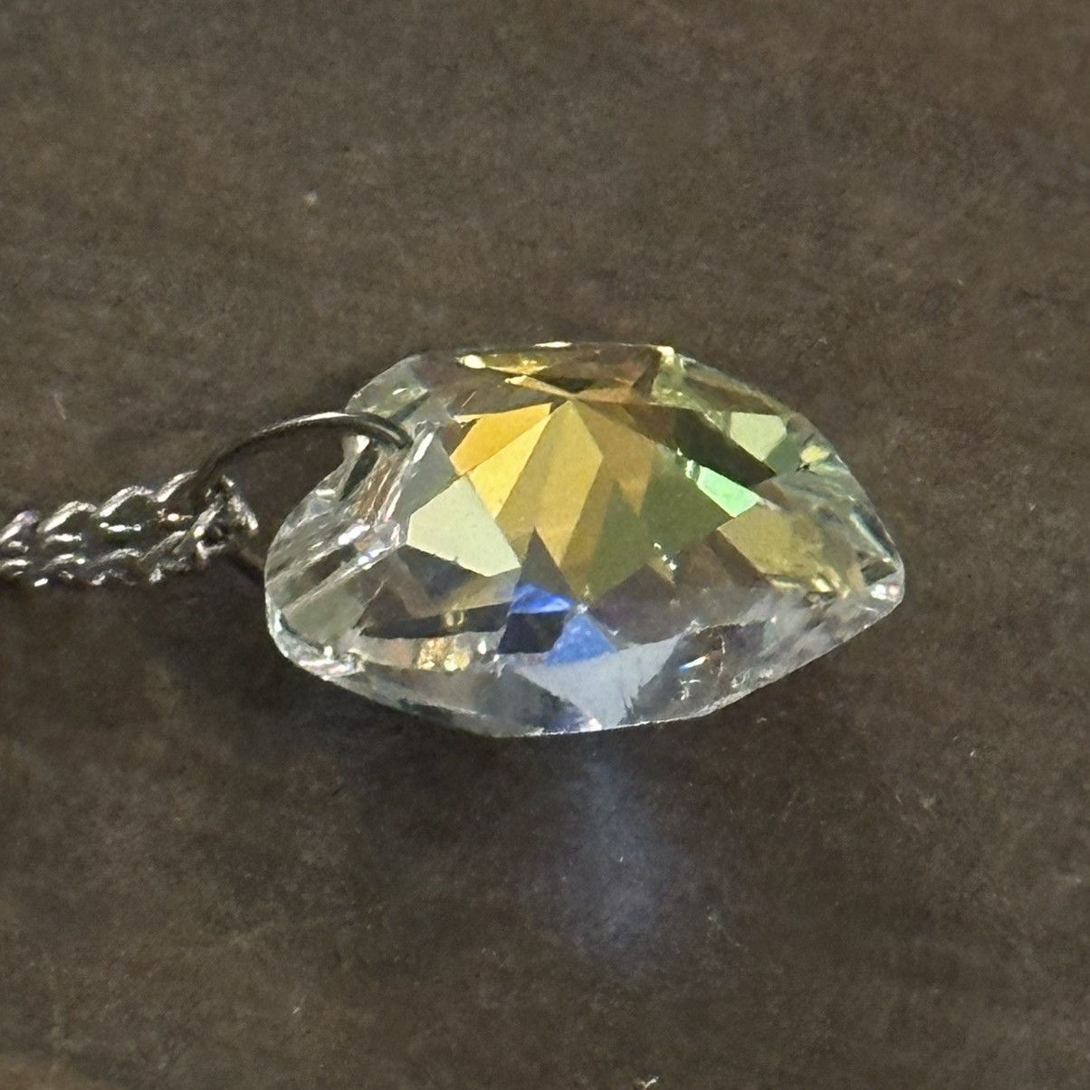 Swarovski × Vintage Vintage Swarovski yellow AB crystal heart pendant necklace Size ONE SIZE - 6 Thumbnail