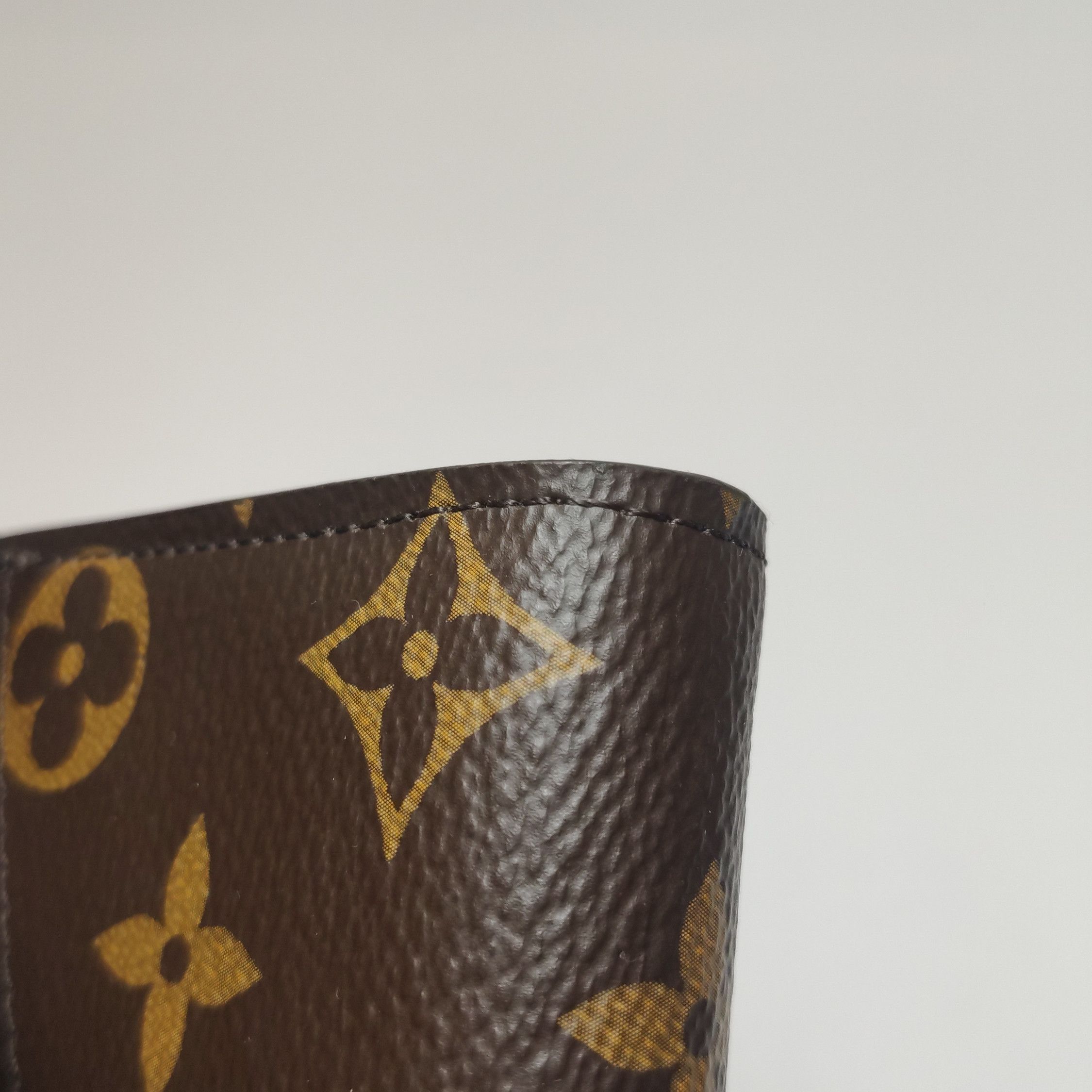 Louis Vuitton Louis Vuitton (LV) Arsene cowhide vegetable tanned leather Size ONE SIZE - 9 Thumbnail
